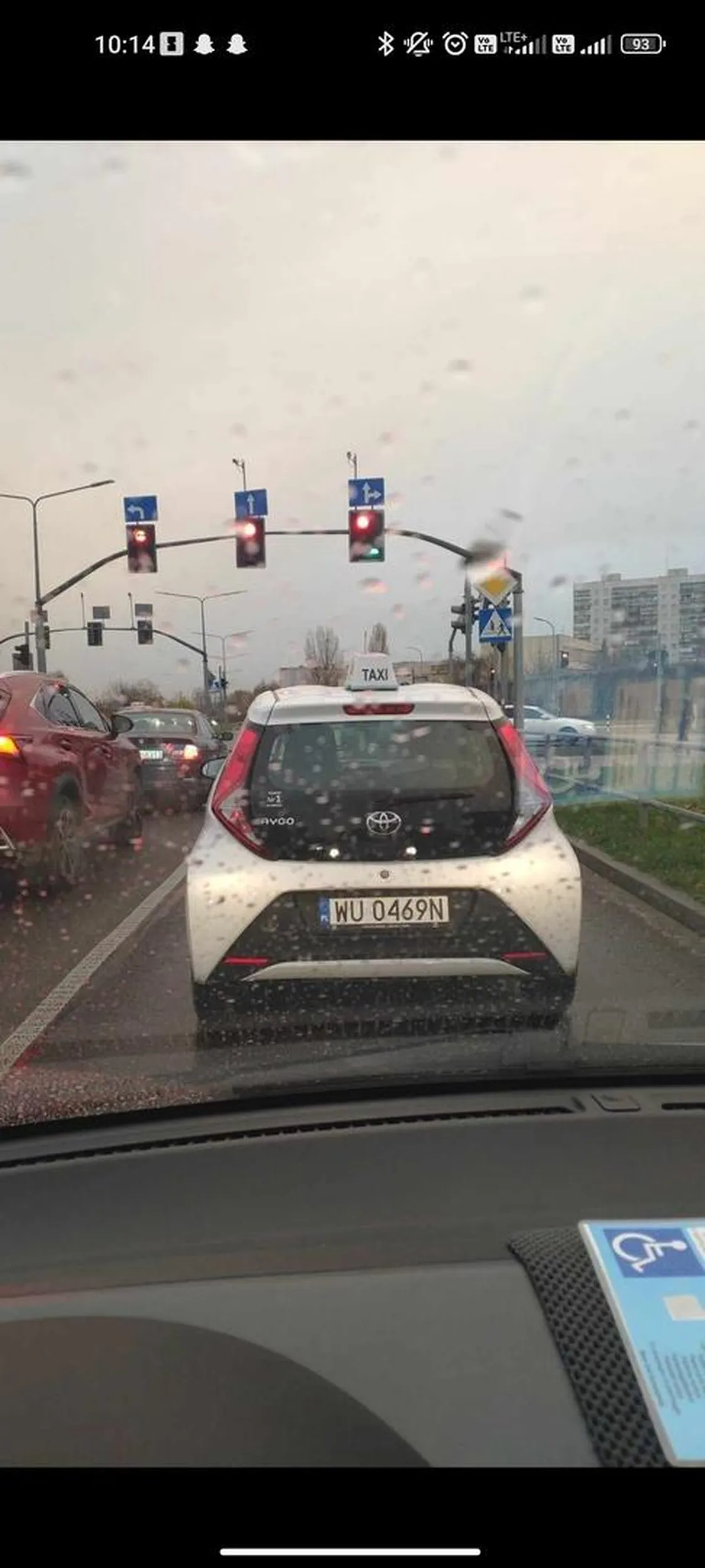 Pracownik bolta mimo że wyjechała mi jak dupa wołowa to otworzyła okno zaczęła drżeć pizdę I pokazała ? ZWOLNIĆ RURĘ