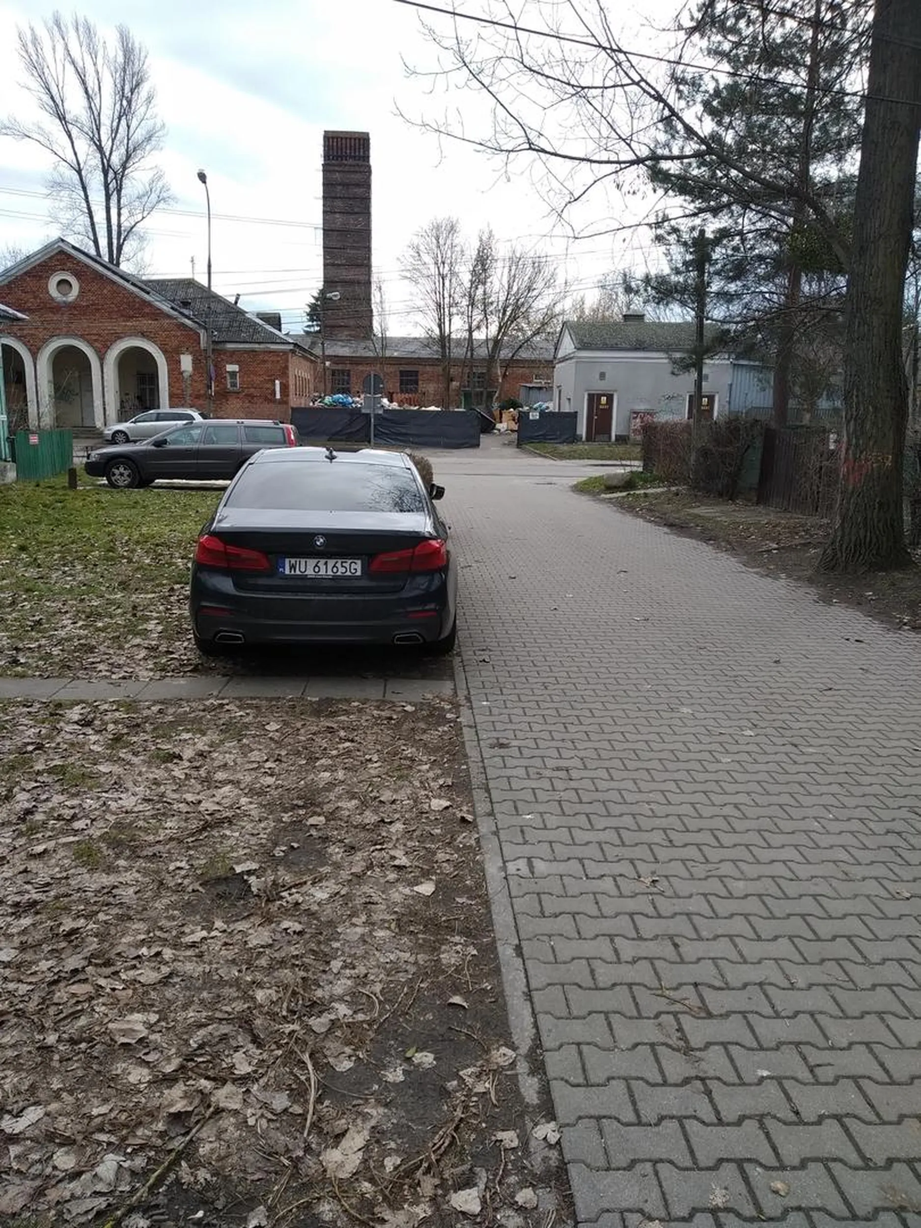 Wysypisko śmieci rośnie a właściciel firmy proszę...