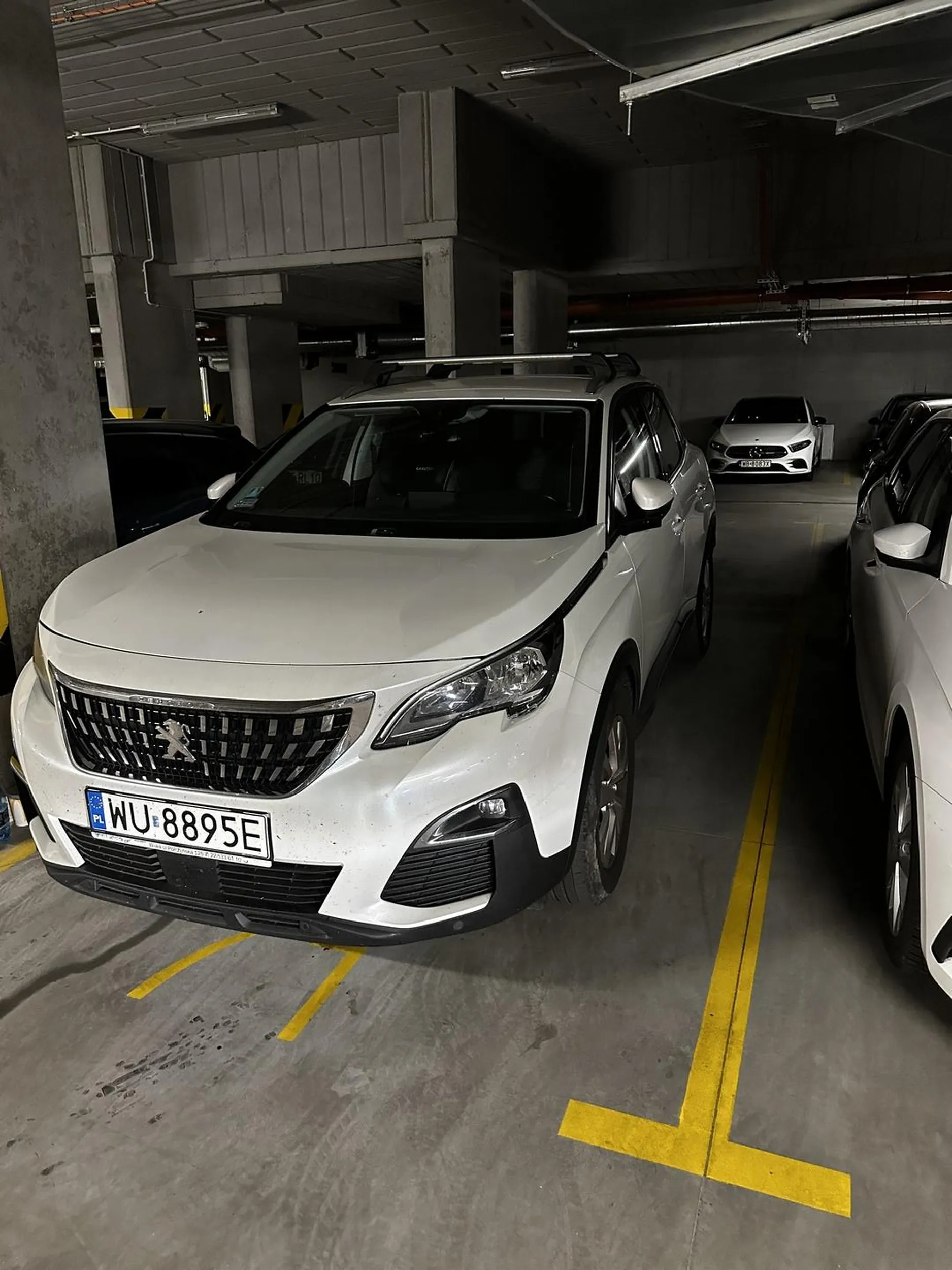 Przywłaszczenie miejsca parkingowego które nie należy do tego auta.