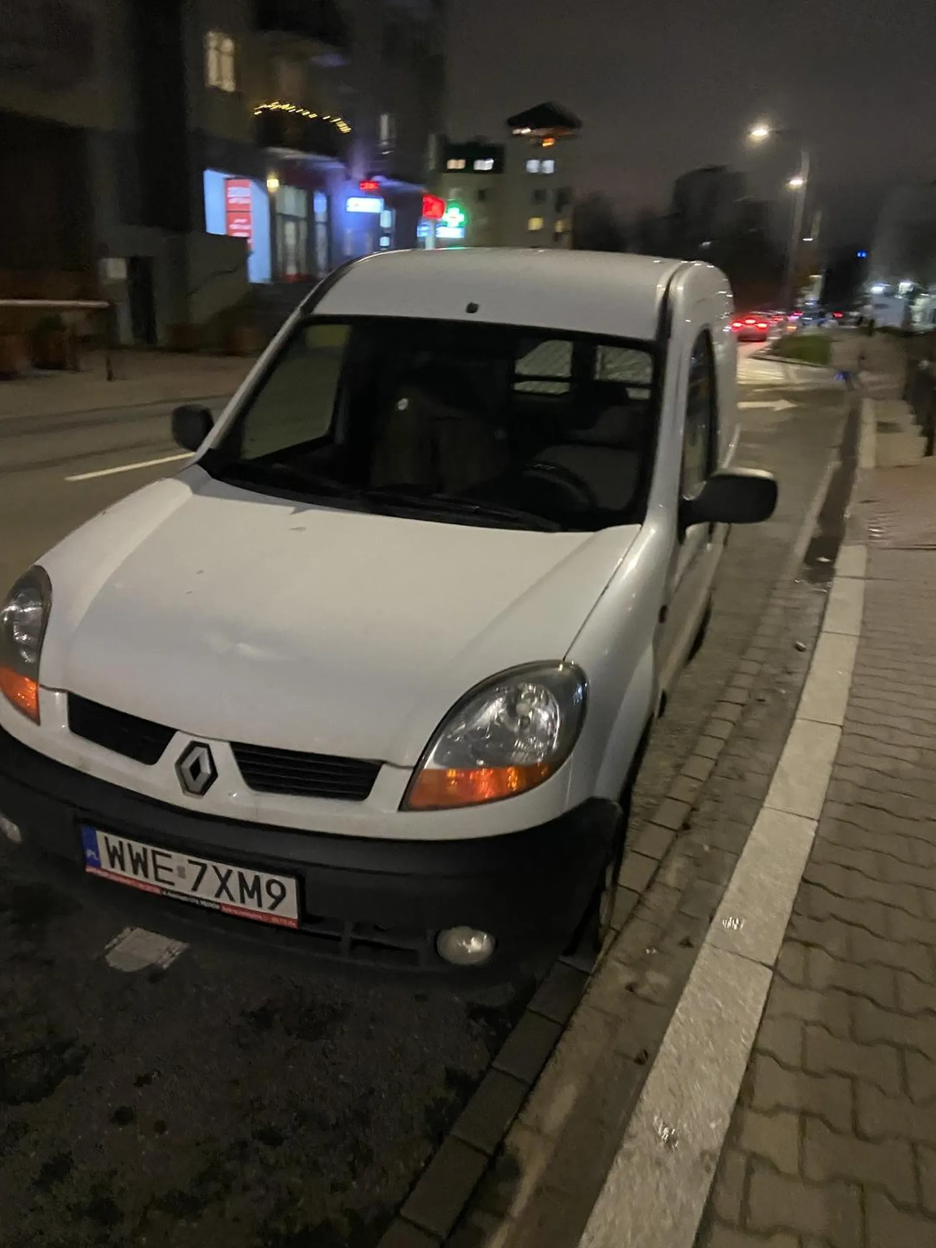 Szybki sprawny rotzładunek. Polecam kierowcę!