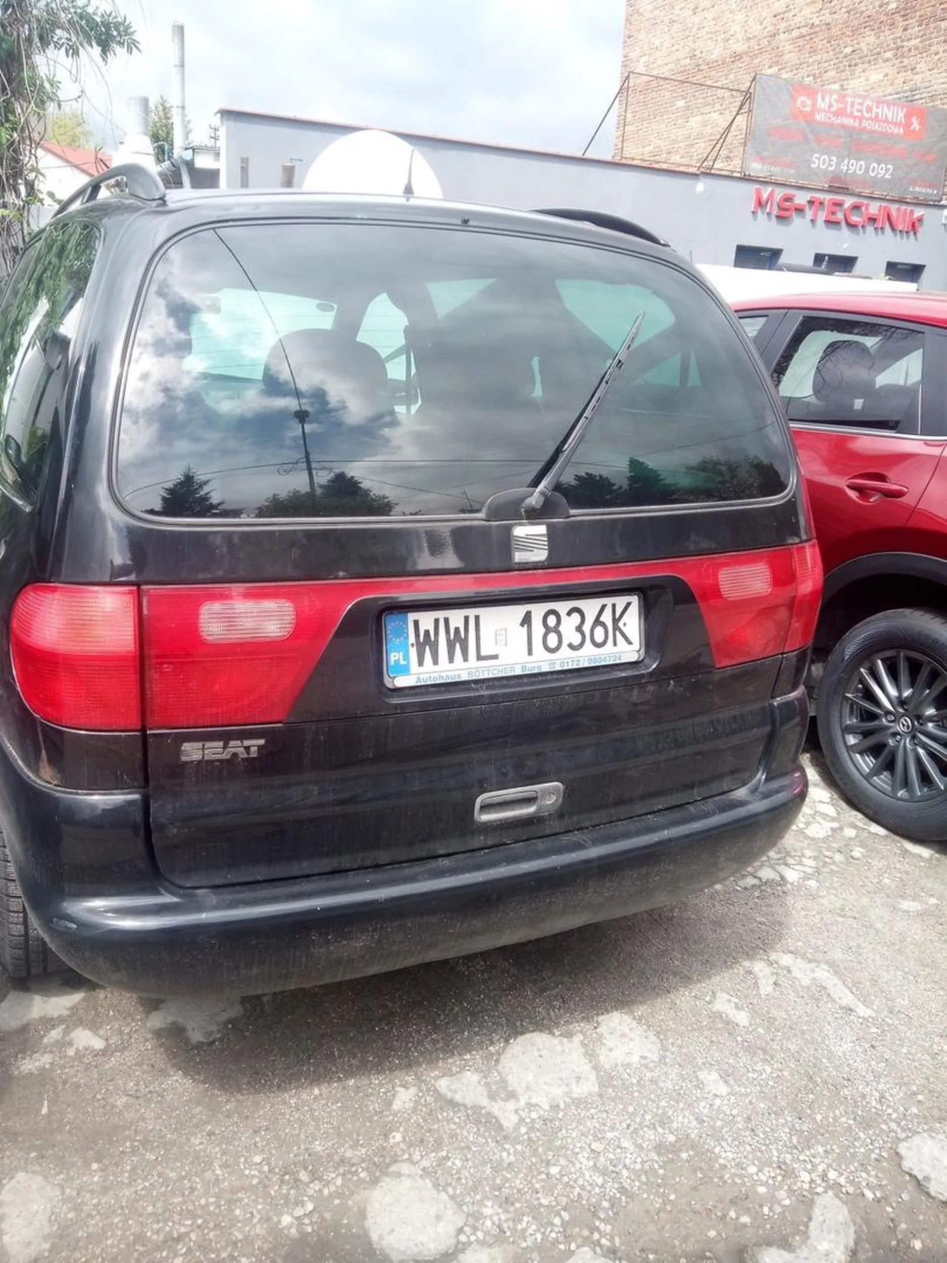 Staje na prywatnym parkingu ma wszystko i wszystkich w dupie