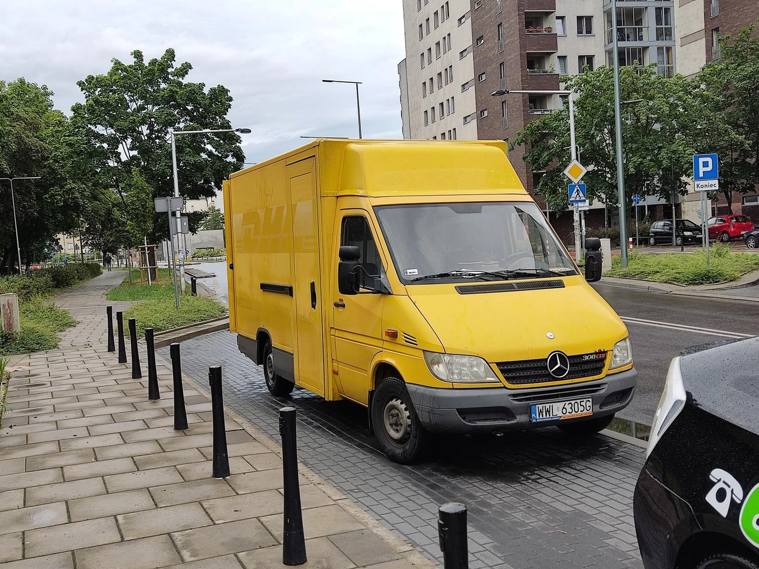 Parkuje na postojach dla Taxi