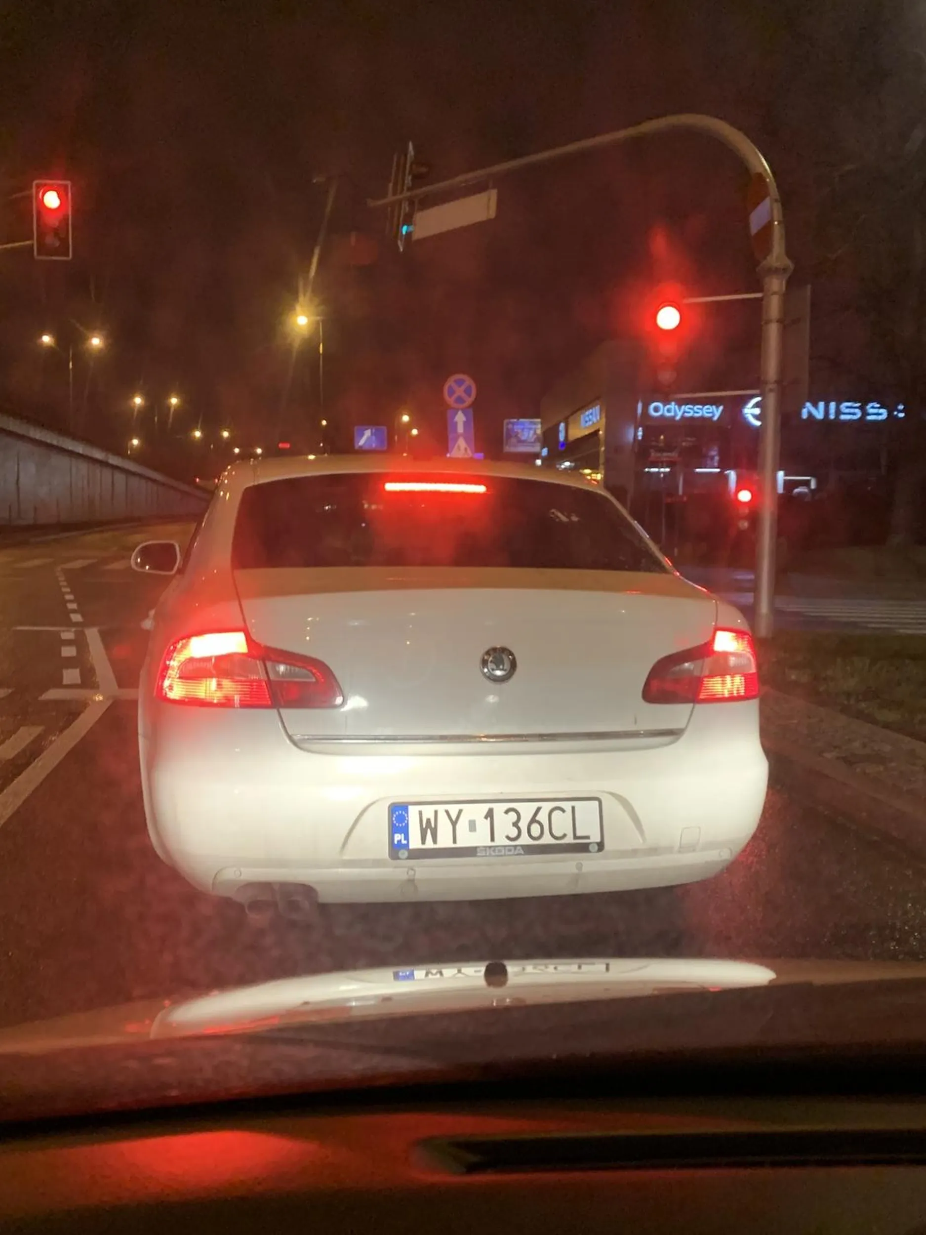 Nie pozdrawiam smrodasa, siwy dym przy każdorazowym dodaniu gazu