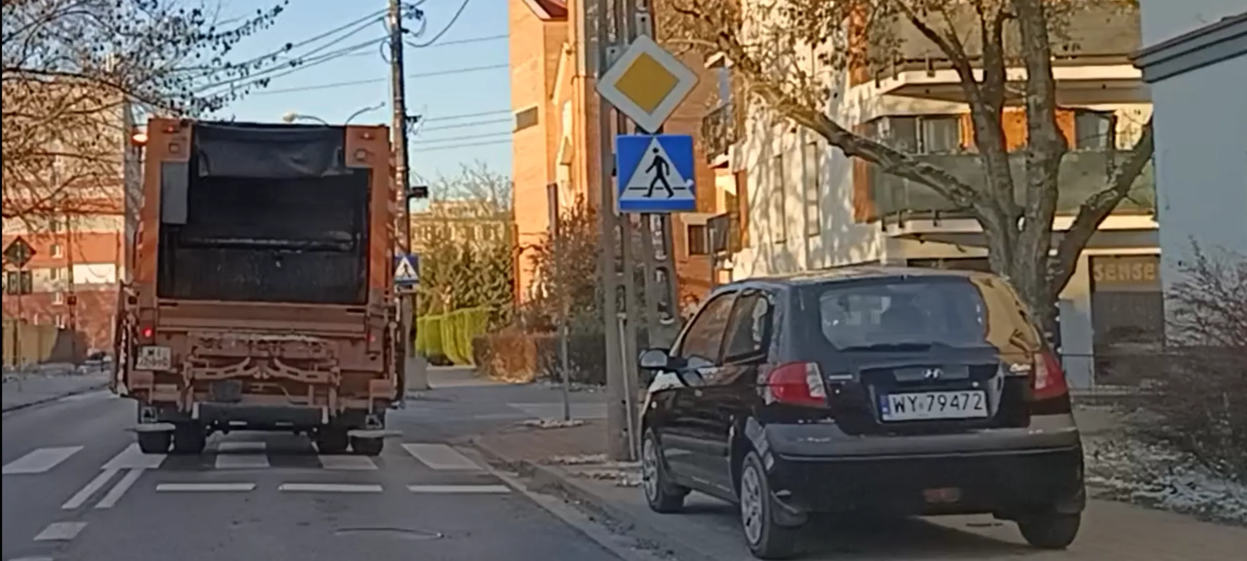 Parkowanie na dwóję.