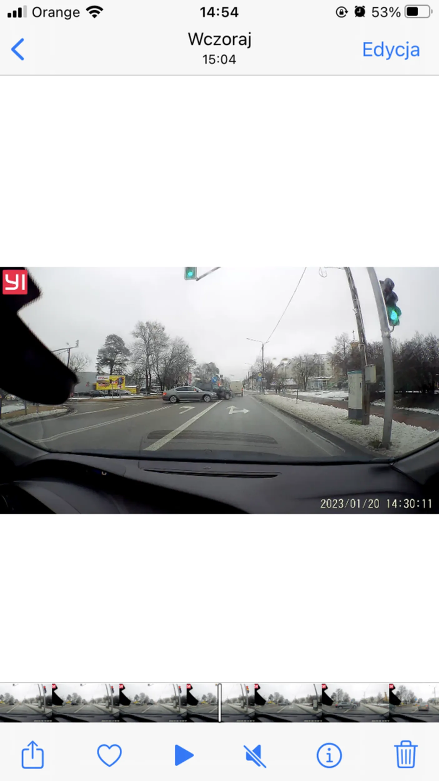 Wjazd na skrzyżowanie bez możliwość zjazdu z niego.