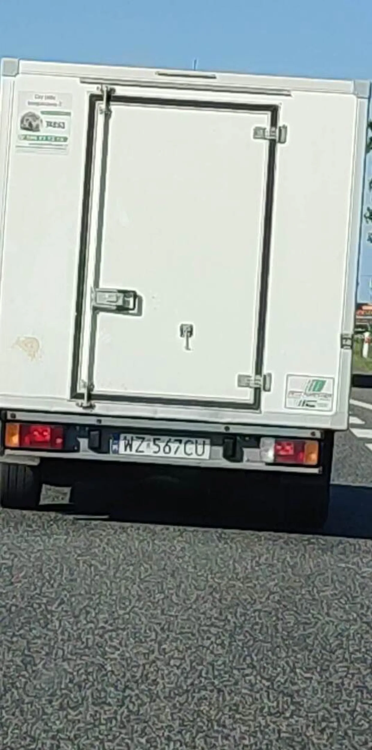 Tak wyjechał, że musiałem z piskiem opon hamować Wogole nie rozejrzał się