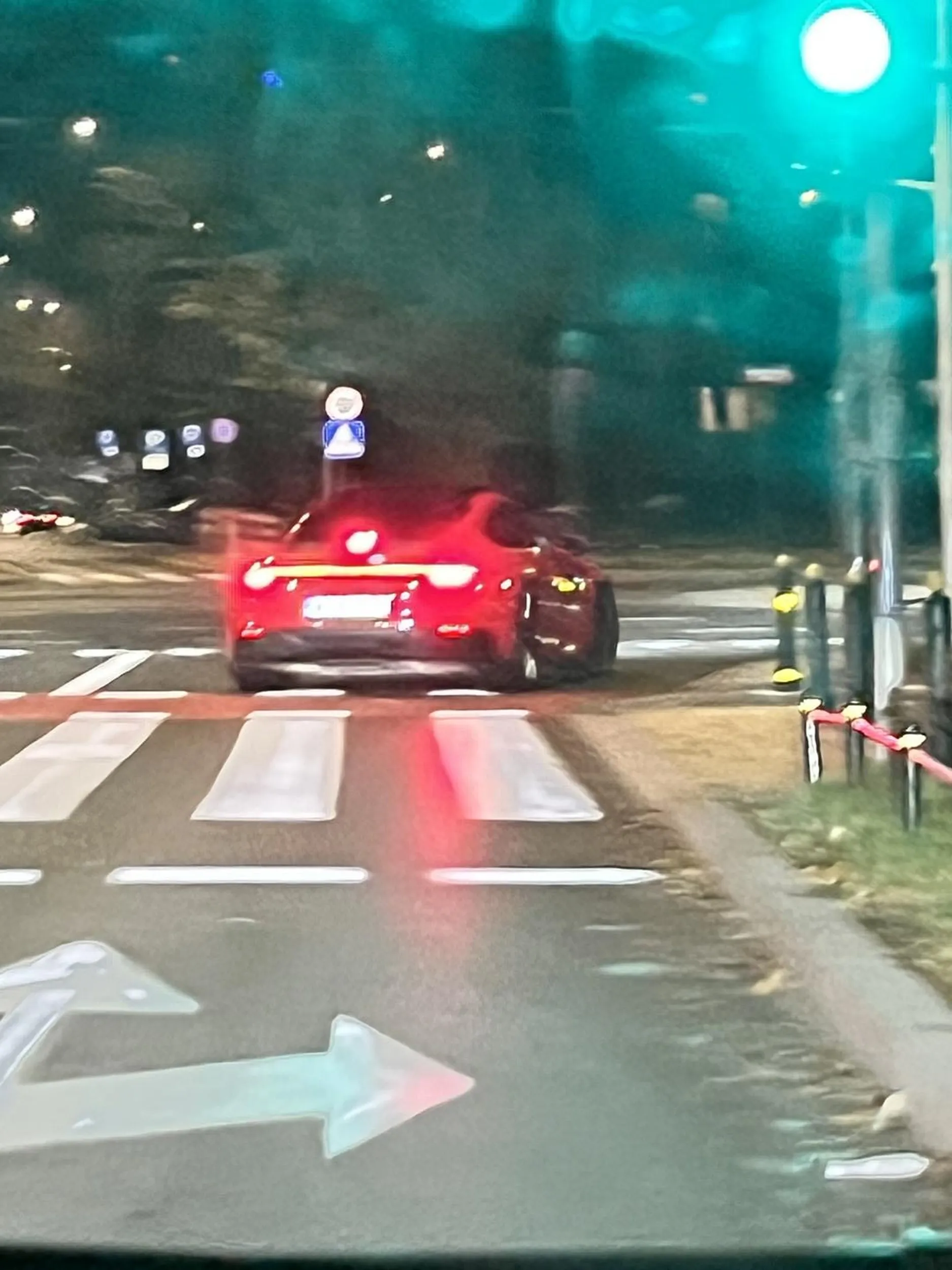 Pirat w porshe, grasuje na Mokotowie