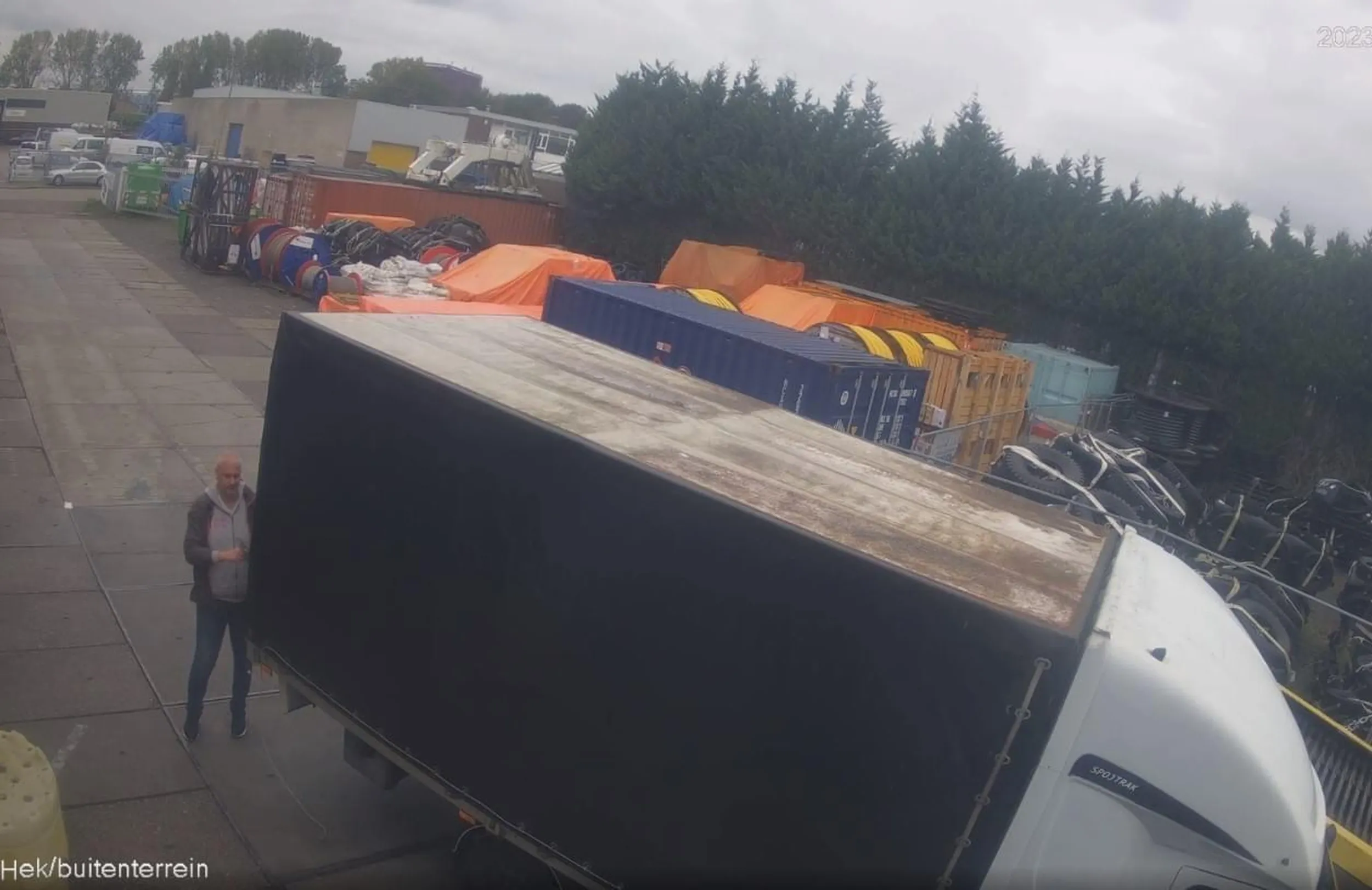 Złodziej co ładunki kradnie