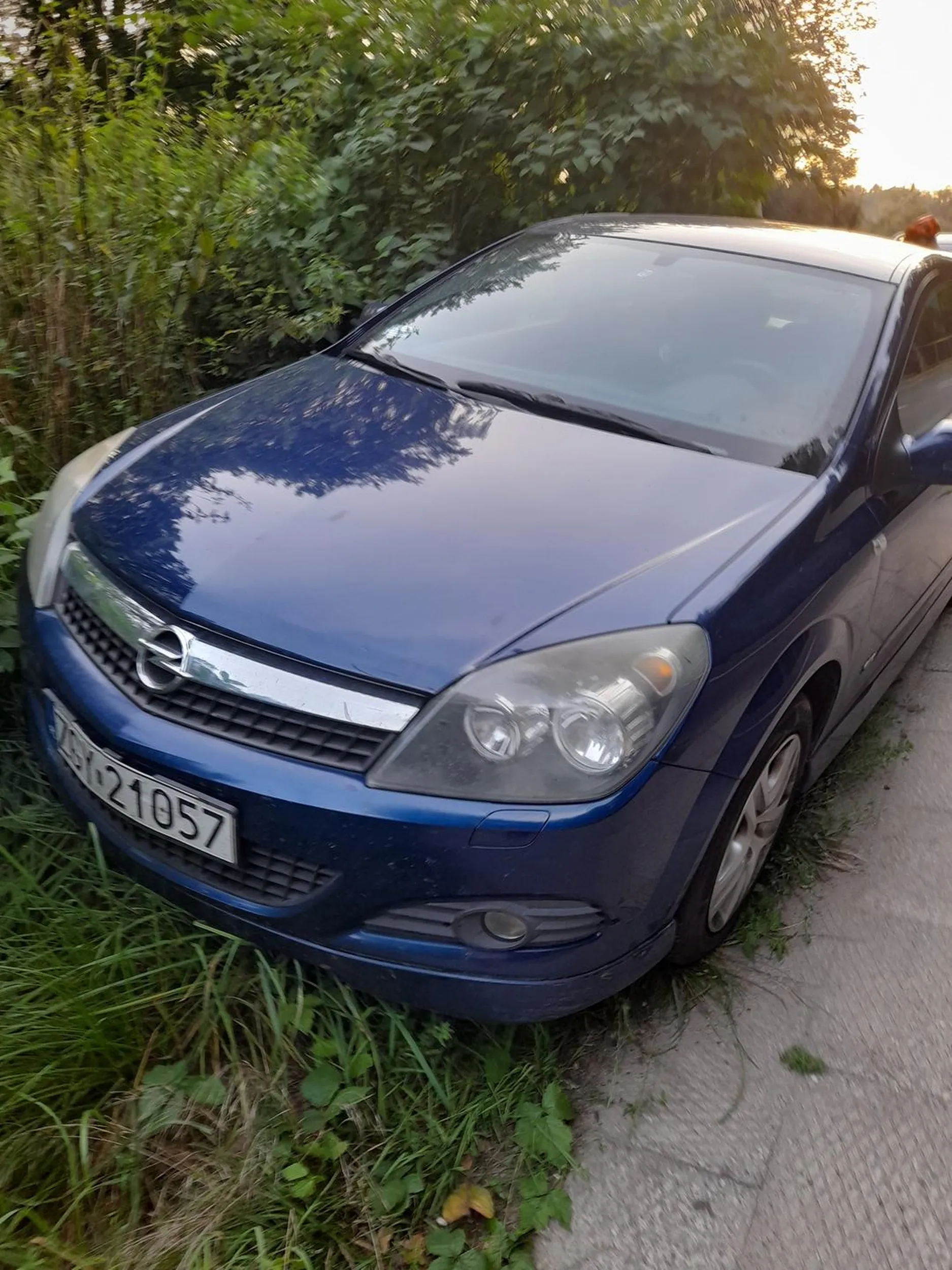 Kierowca dziwnie parkuję