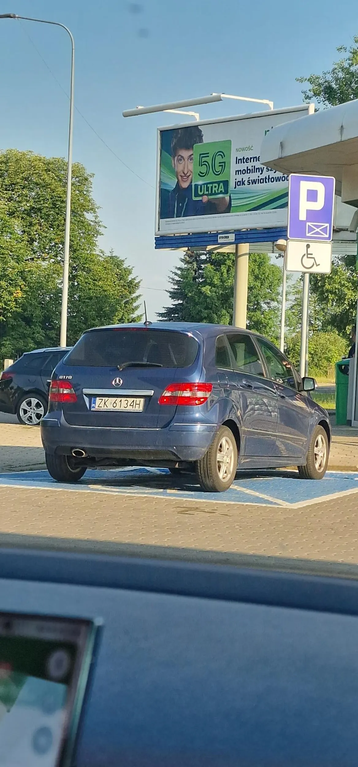 Chciałabym, żeby każdy niepełnosprawny był tak pełnosprawny jak ten pan, tylko żeby znaki znali.