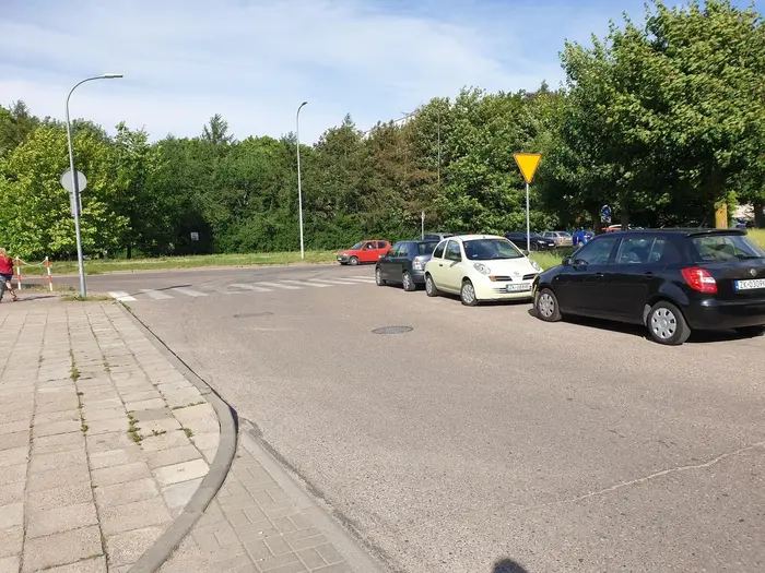 jestem taki mały że nic nie zasłaniam ...