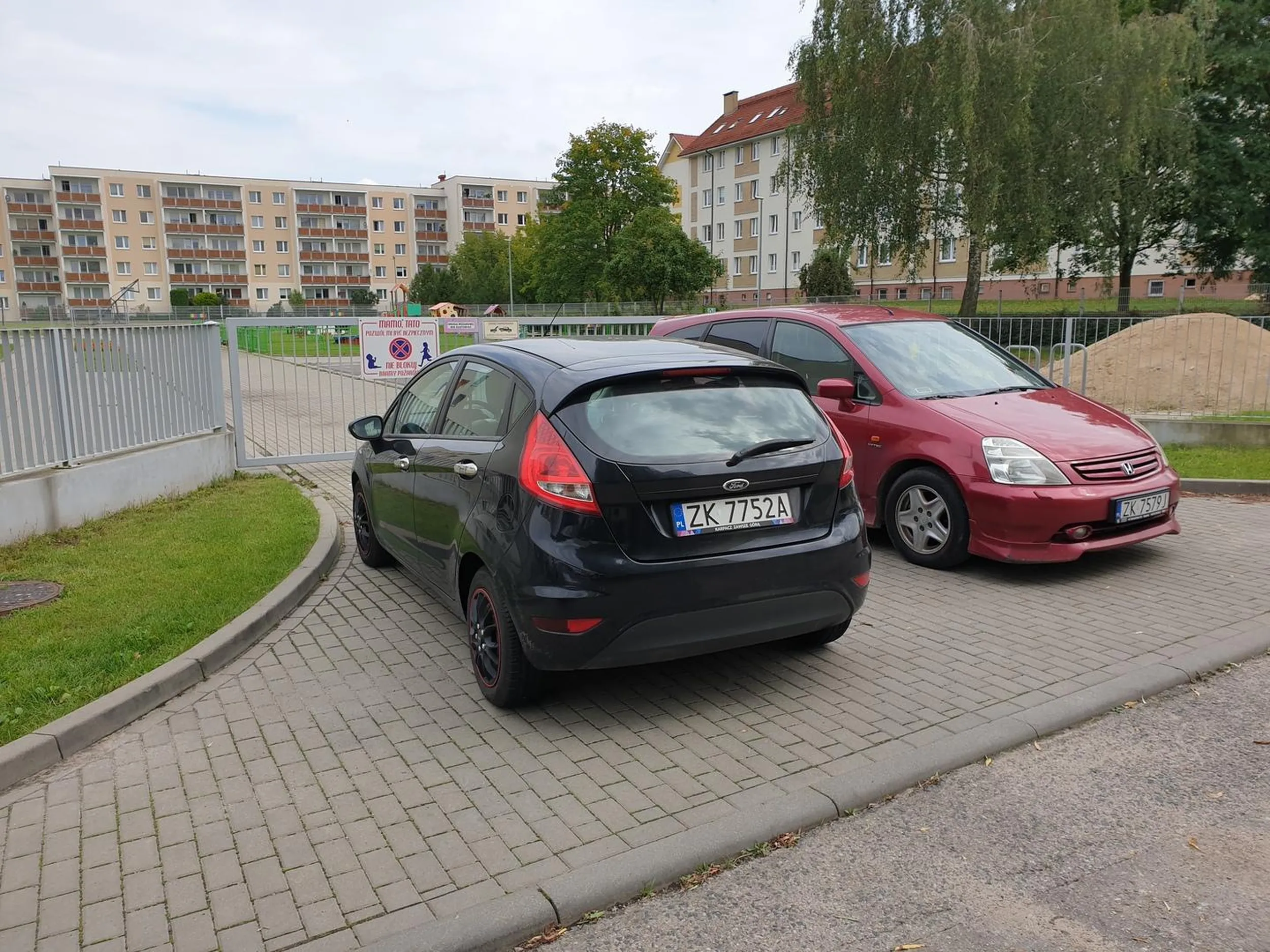 Szanowny kierowco - przydałaby się umiejętność czytania ze zrozumieniem ...