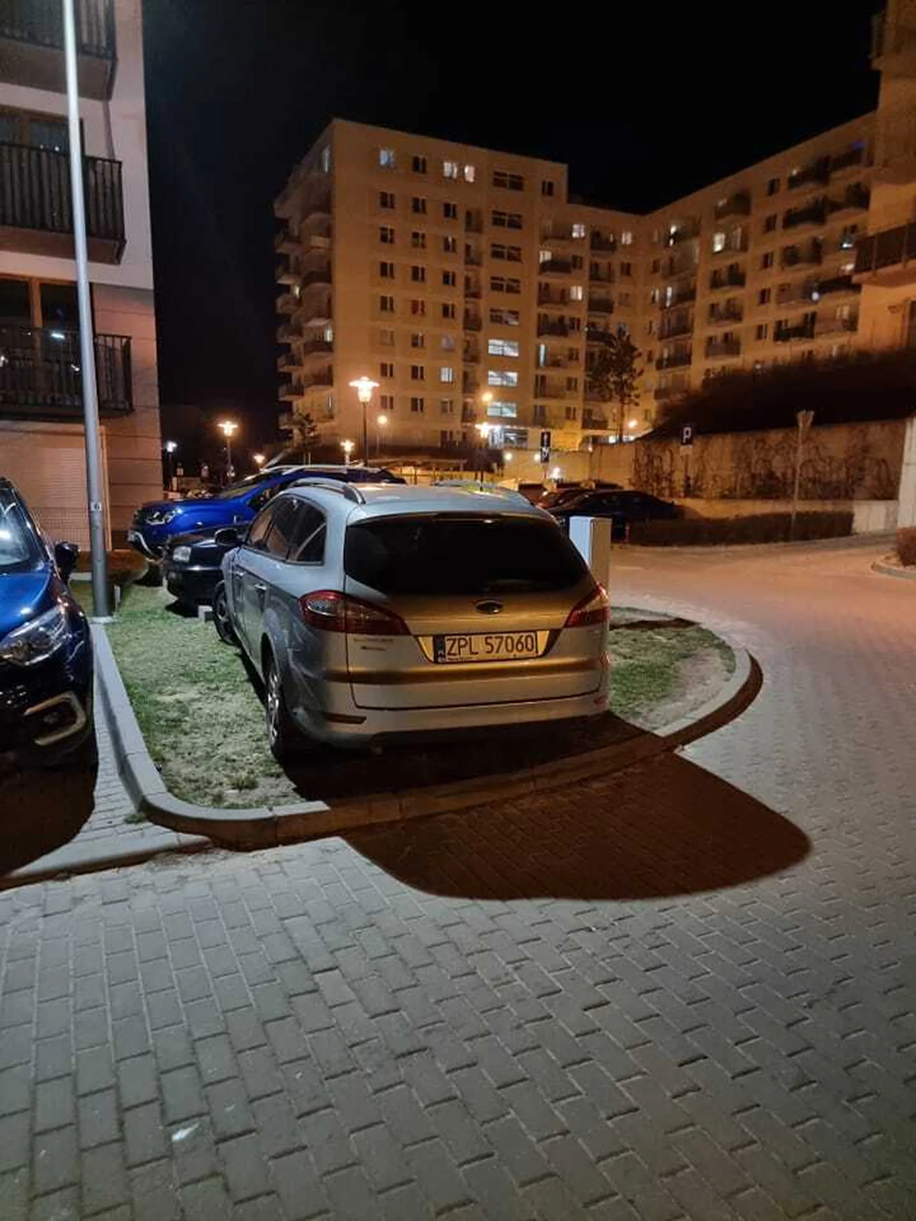 Tak parkuje **** z ZPL