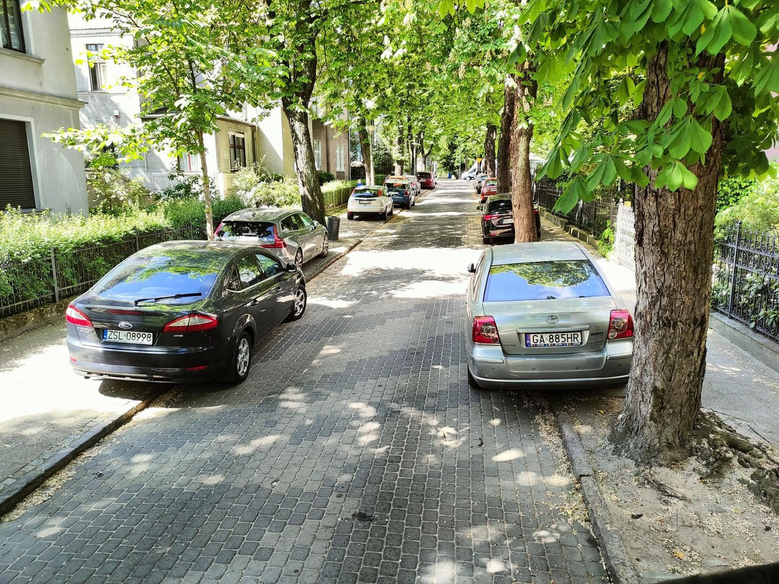 Poprzez bezmyślne parkowanie zablokował przejazd wozom straży pożarnej w Trójmieście