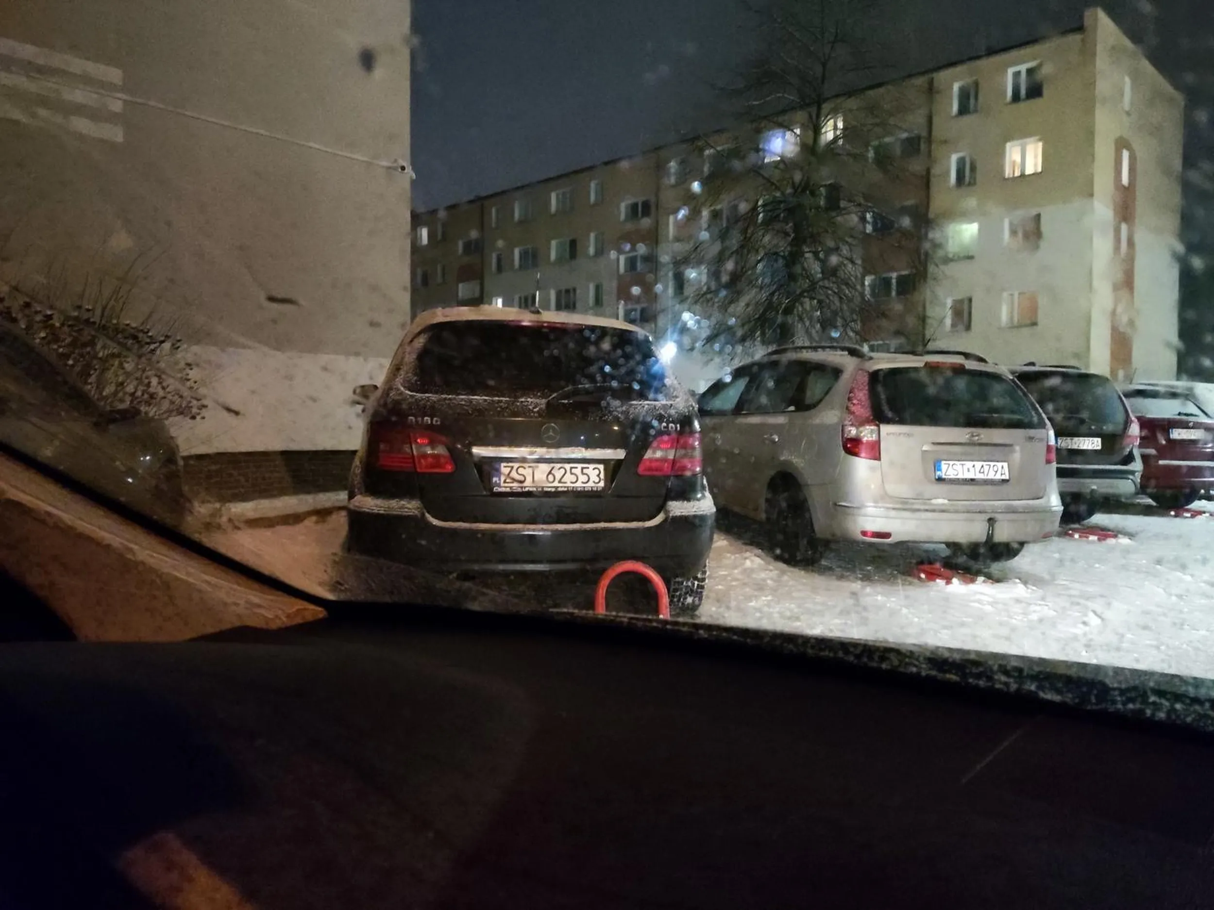 To miejsce prywatne. Proszę tu nie parkować !!!