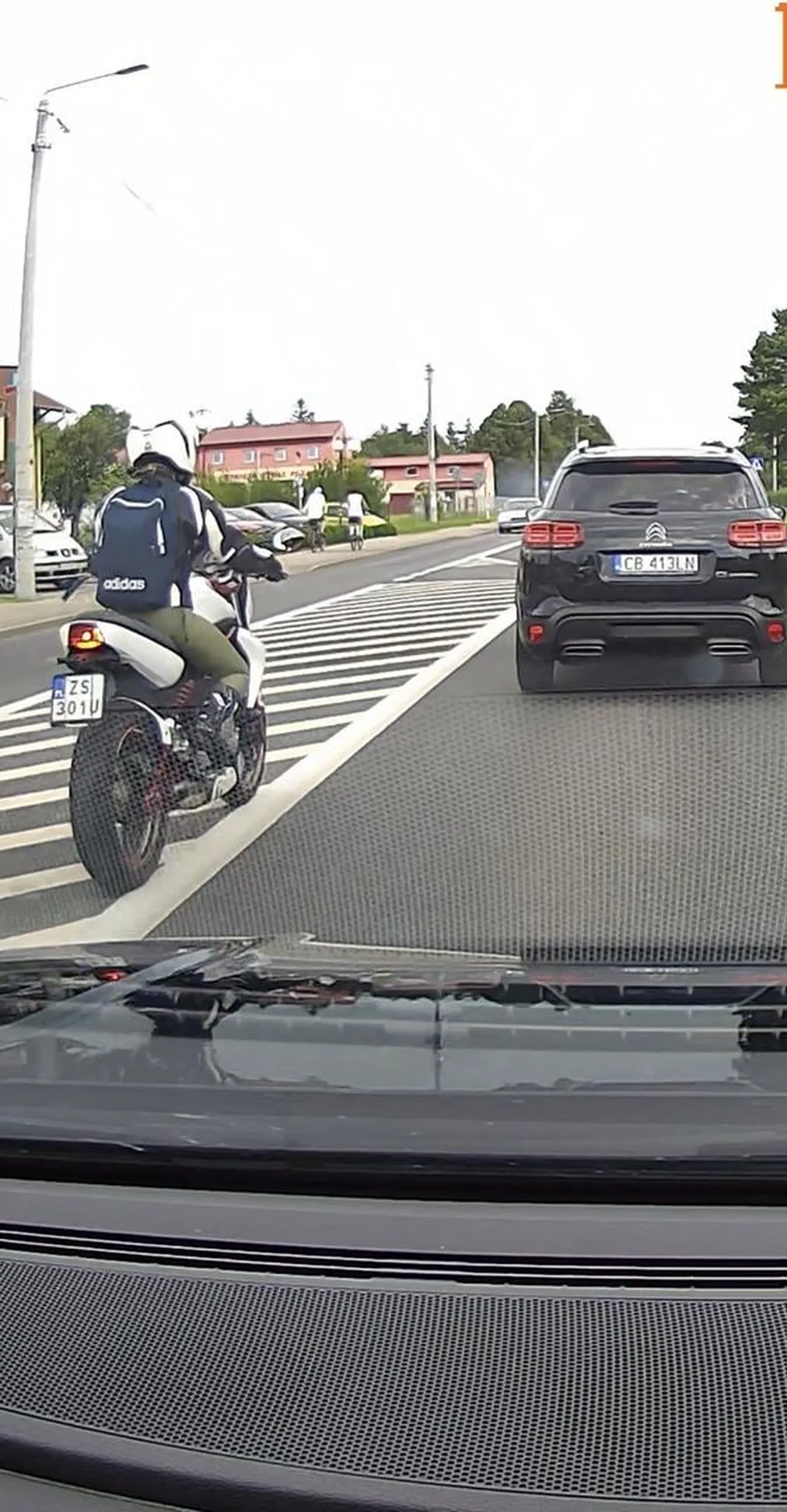 Wyprzedzamy wyłączonym co?