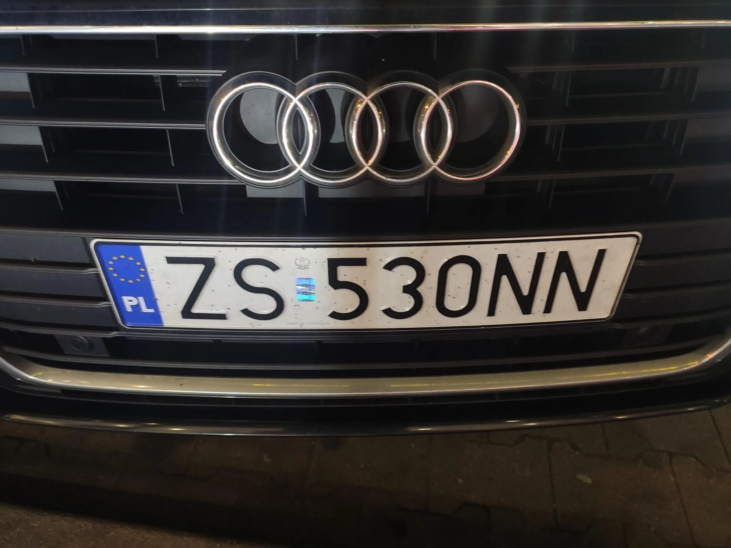 Co za uprzejmy kierowca. Wszedł w zakręt, jak ja w wąski tunel. Pozdrawiam Pana kierowcę. Uprzejmości nigdy nie za wiele