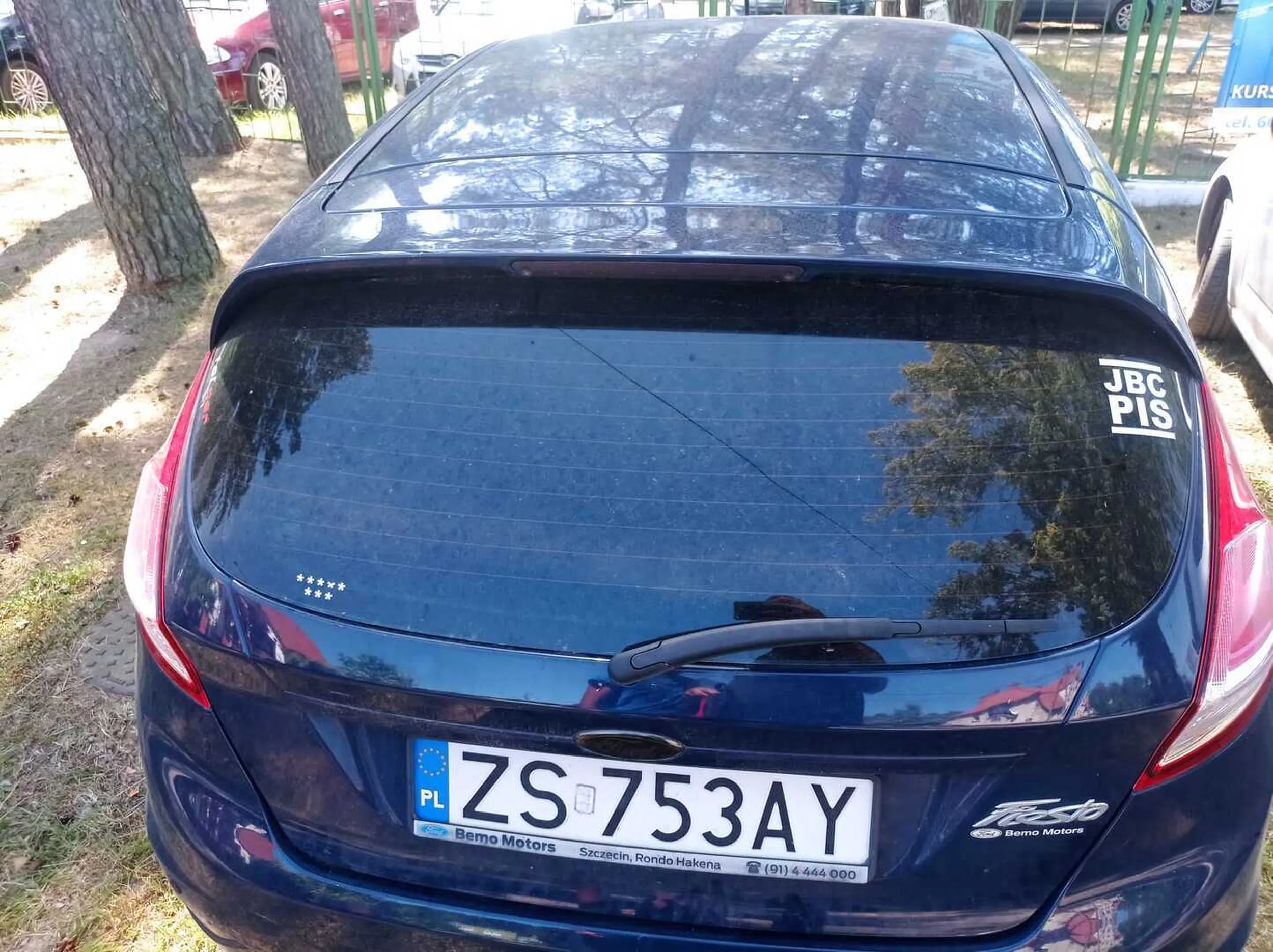 Proszę bardzo, pan dobrze nastawiony na swiat i otwarcie dzieli się faktami!