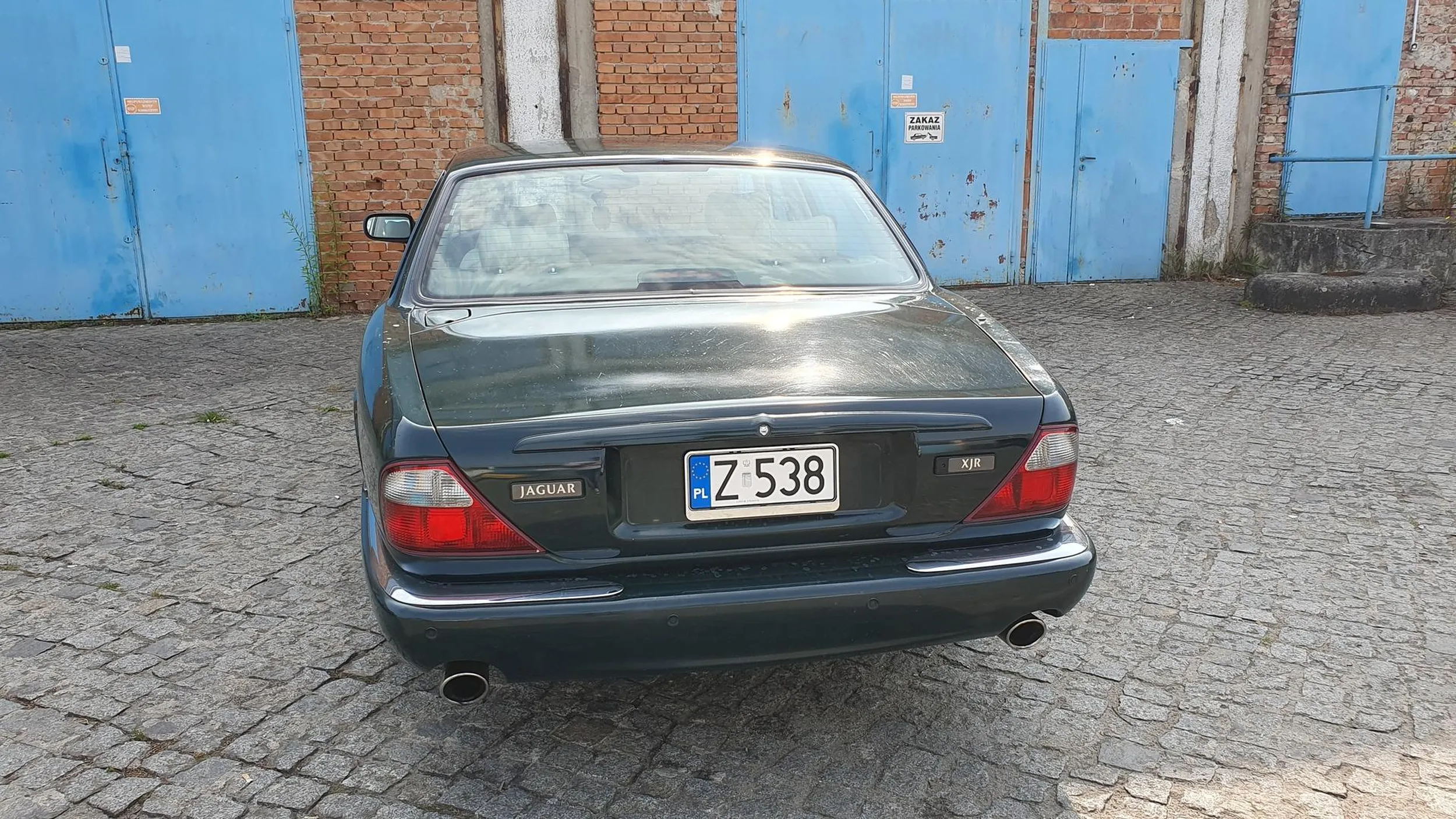 Nie ma opcji, normalna tablica nie wejdzie... ?