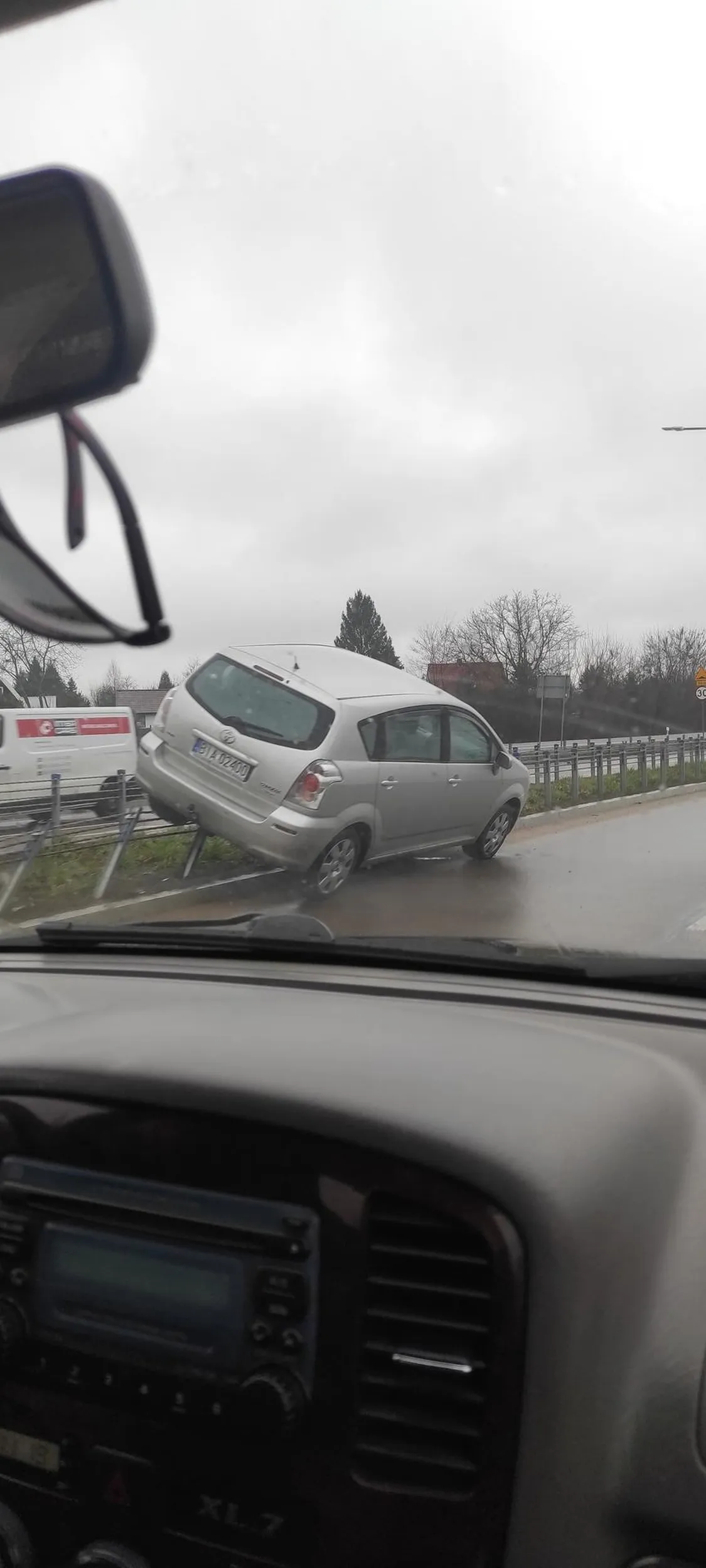 Ale tutaj nie można parkować