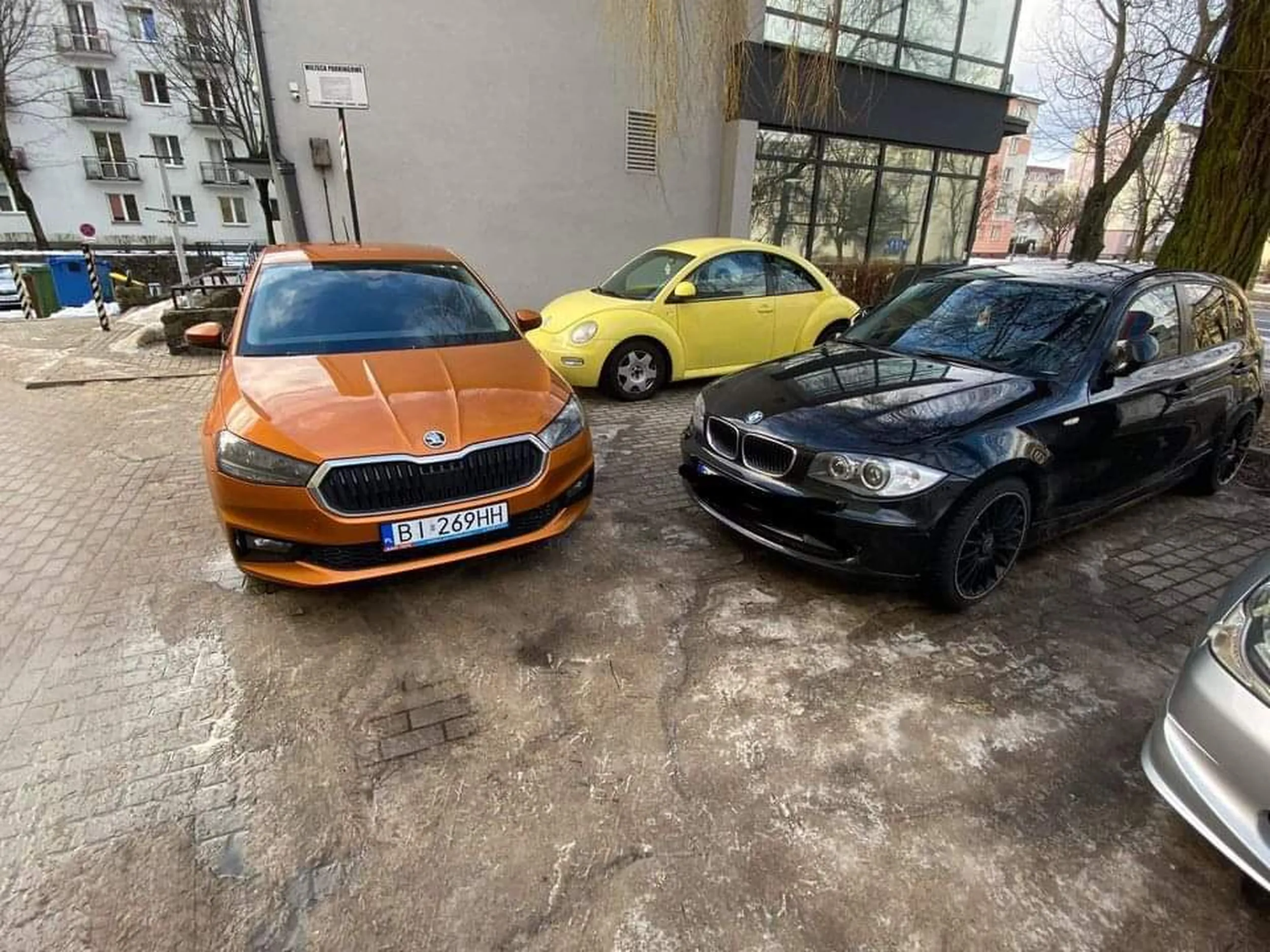 Parkuje jak by prawo jazdy w chipsach wygrał