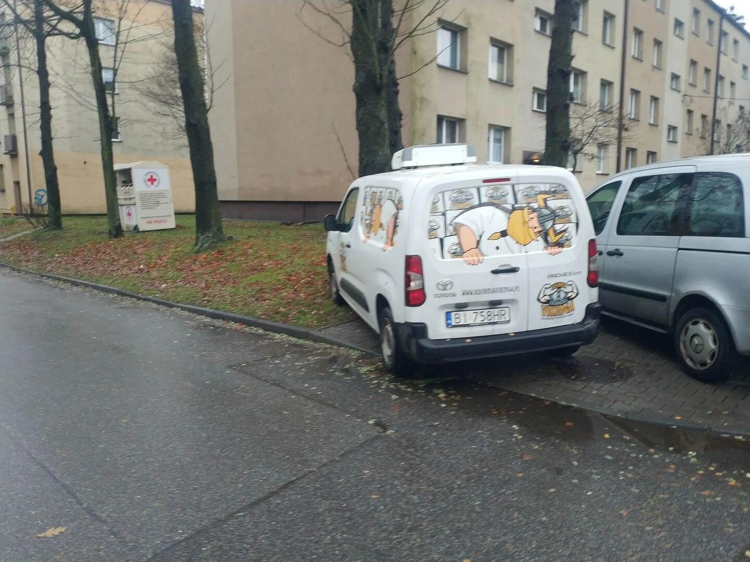 Zaparkowac byle gdzie i j... Resztą.