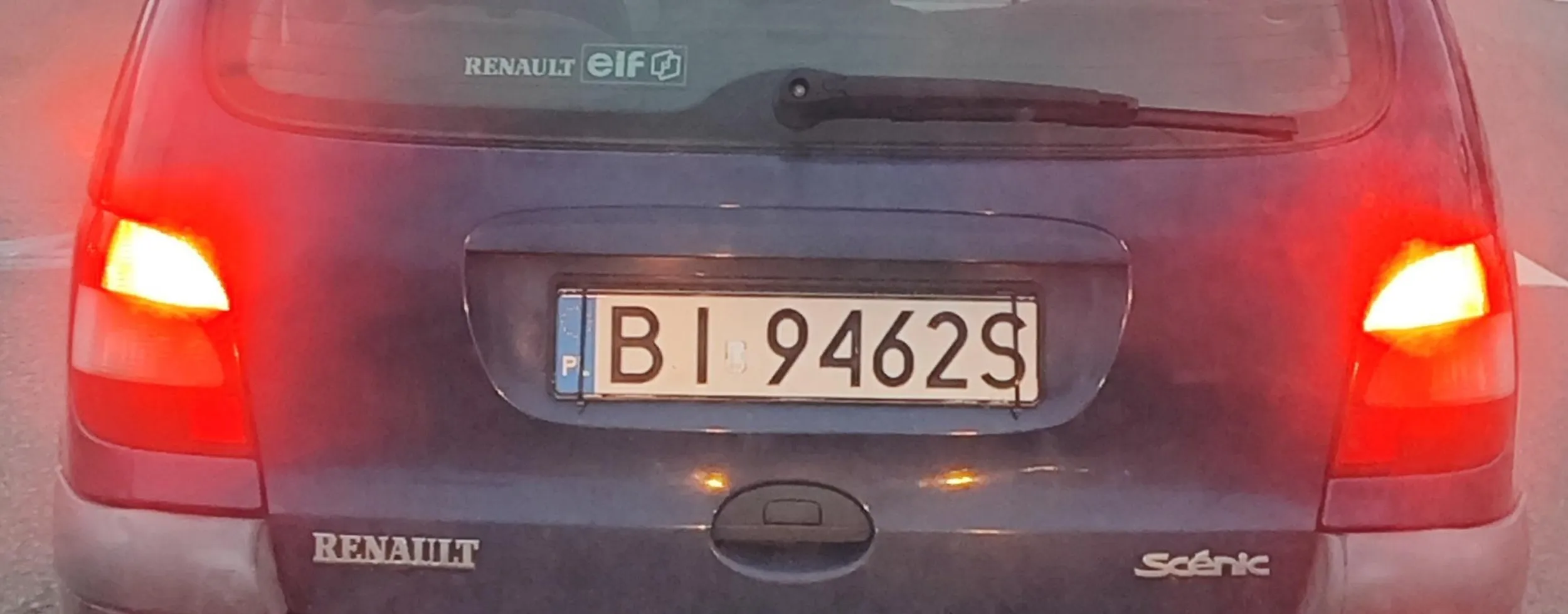 Widziałem jak bawi się swoim 11centymetrowym przyrodzeniem jadąc