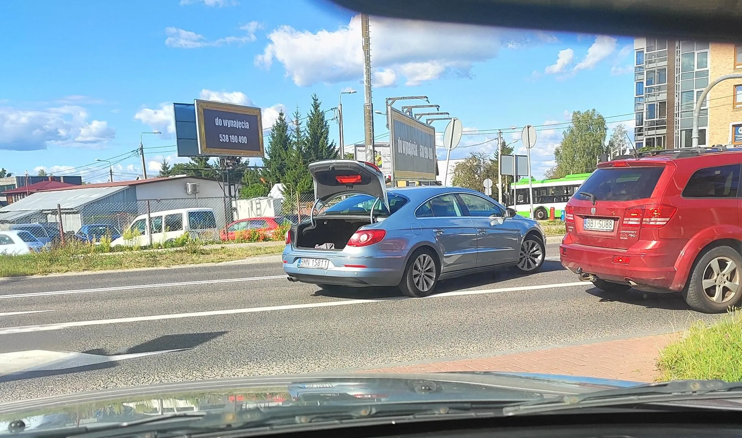 Zajebisty masz spoiler ciekawe jak długo typiara z Moniek nie spojrzała w lusterko wsteczne