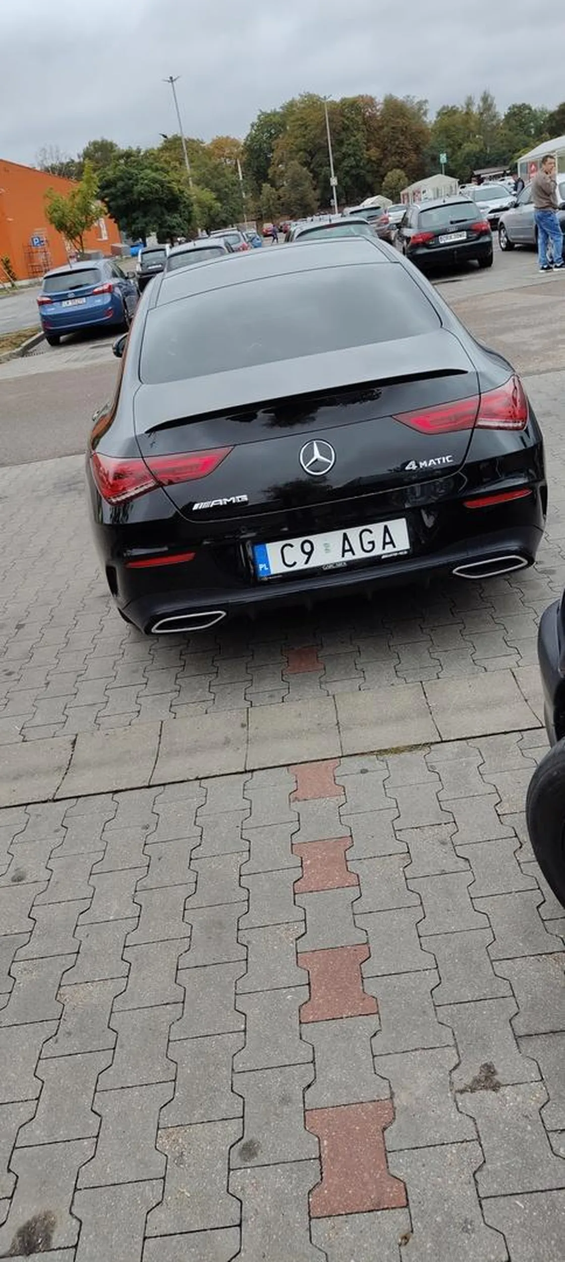 Nauka parkowania zaliczona chyba korespondencyjnie