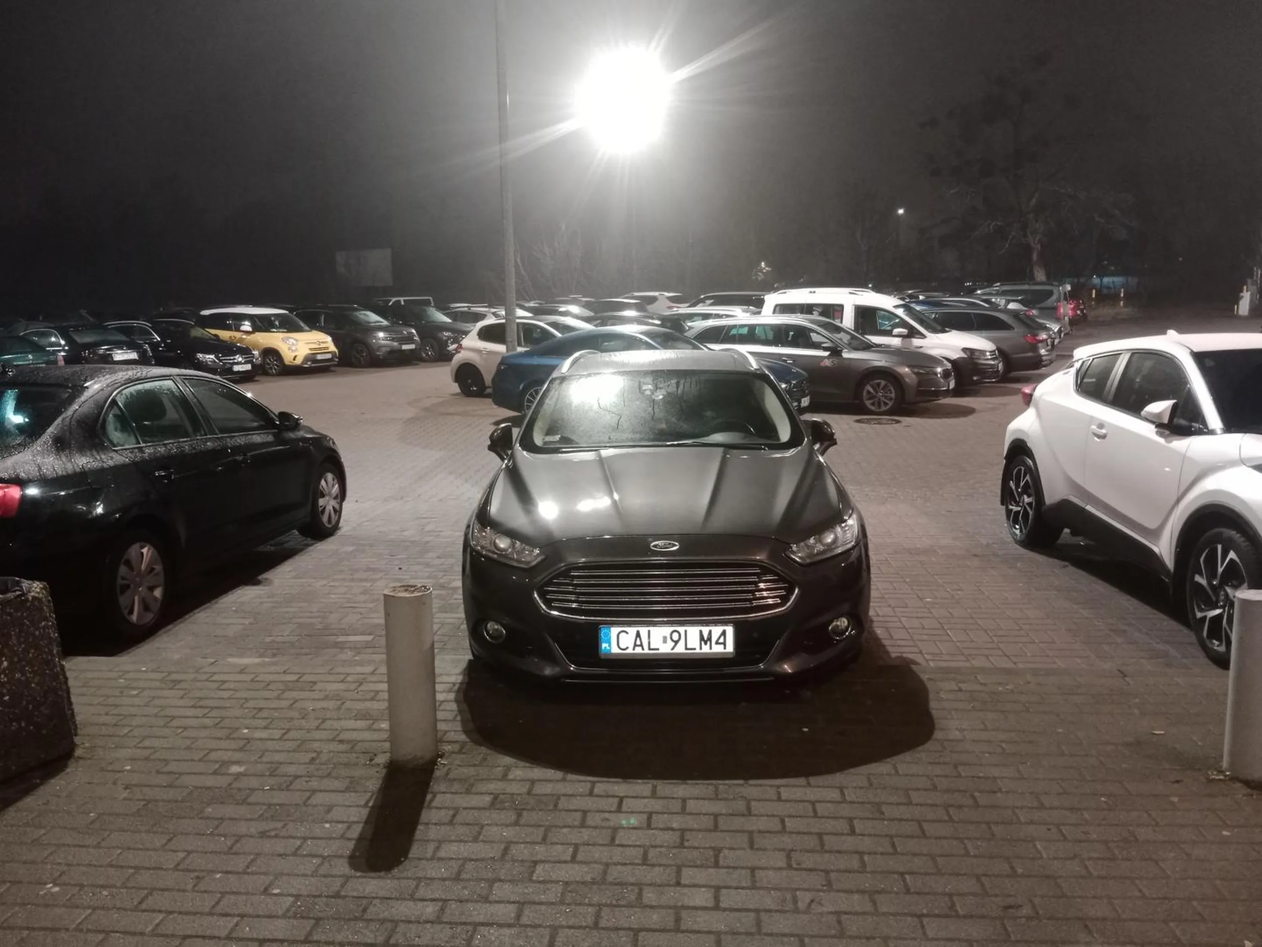 Król parkowania z CALiforni. Cinema-City Toruń ?