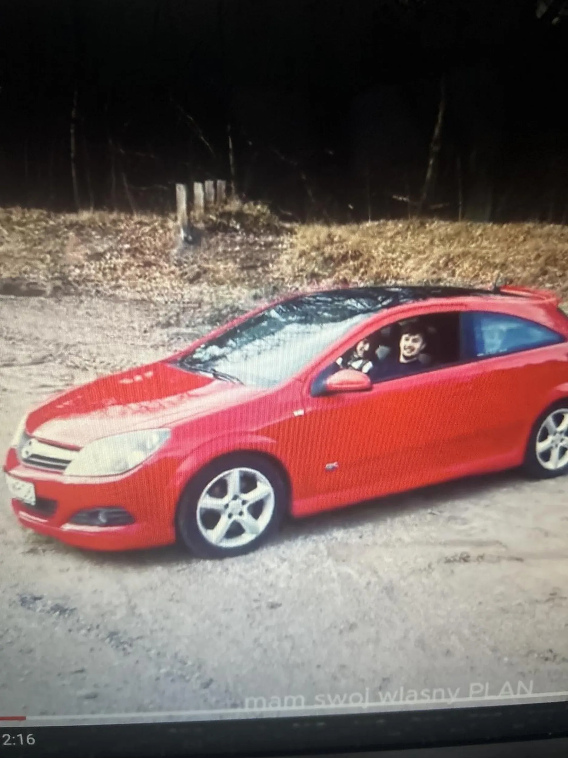 Użytkownik danego pojazdu nie wraca do domu bo nie ma po co wracać