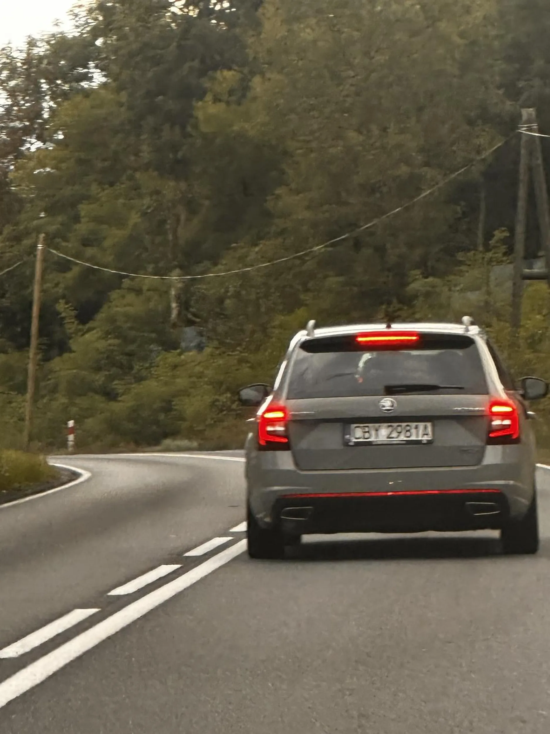 Pajacyk wyprzedza na ciągłych