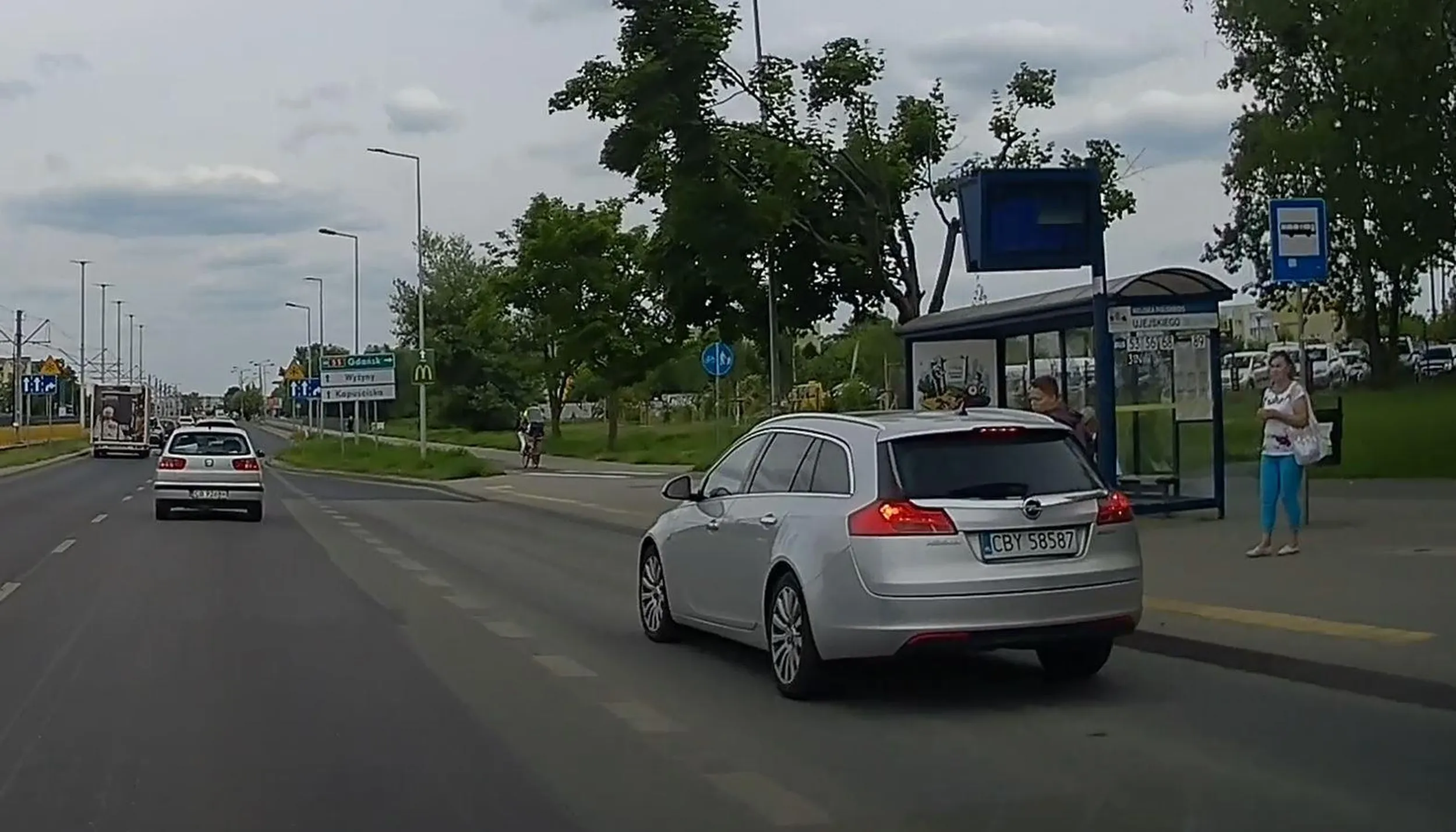 a zmykaj mi z tego przystanku!