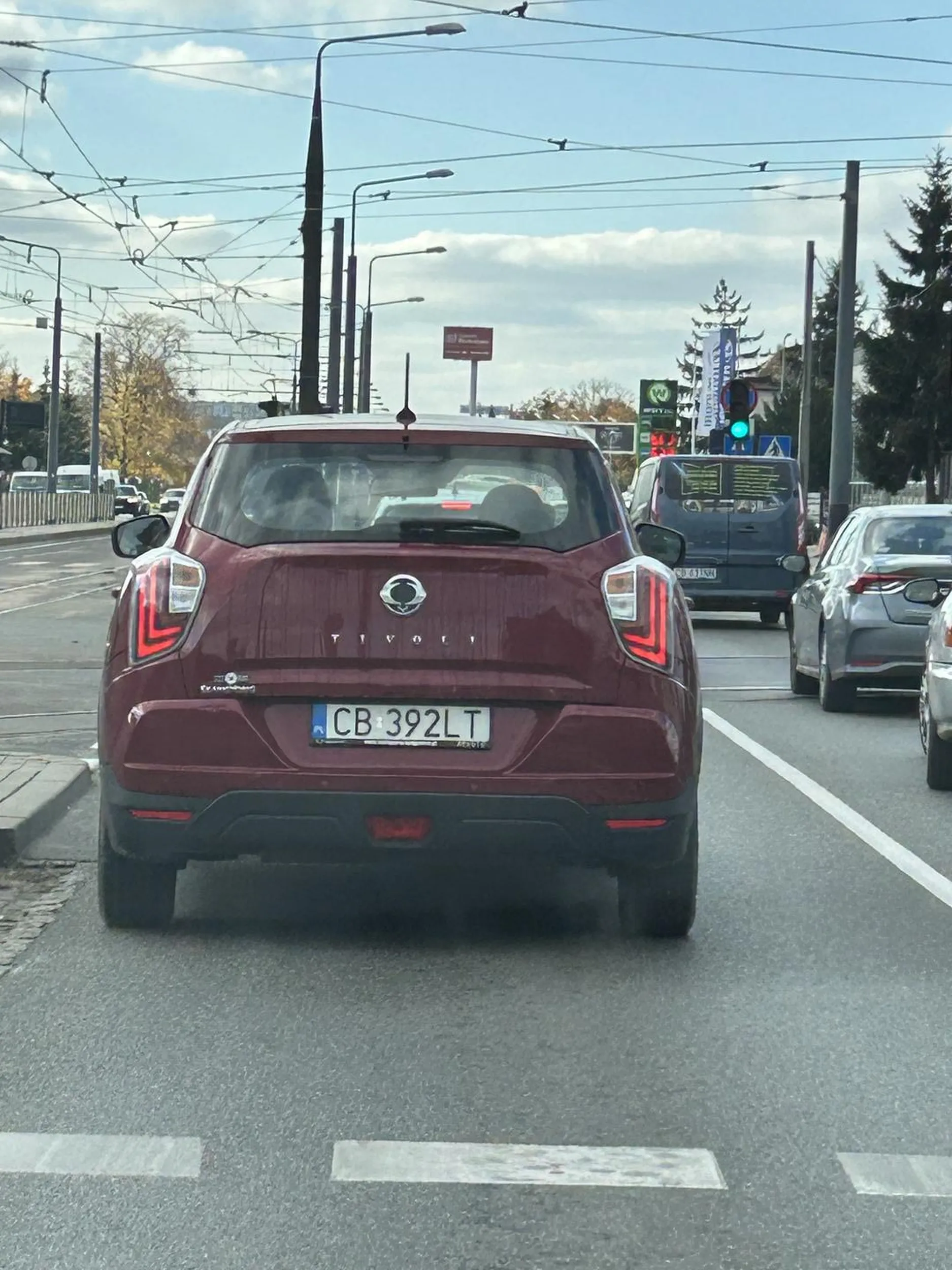 Dziad stary bez szacunku, nie wie co to jazda na suwak. Nie pozdrawiam