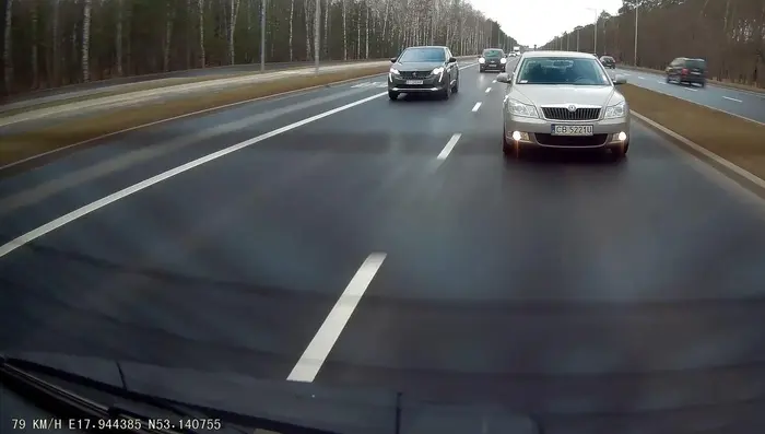 zachowuj odleglość!