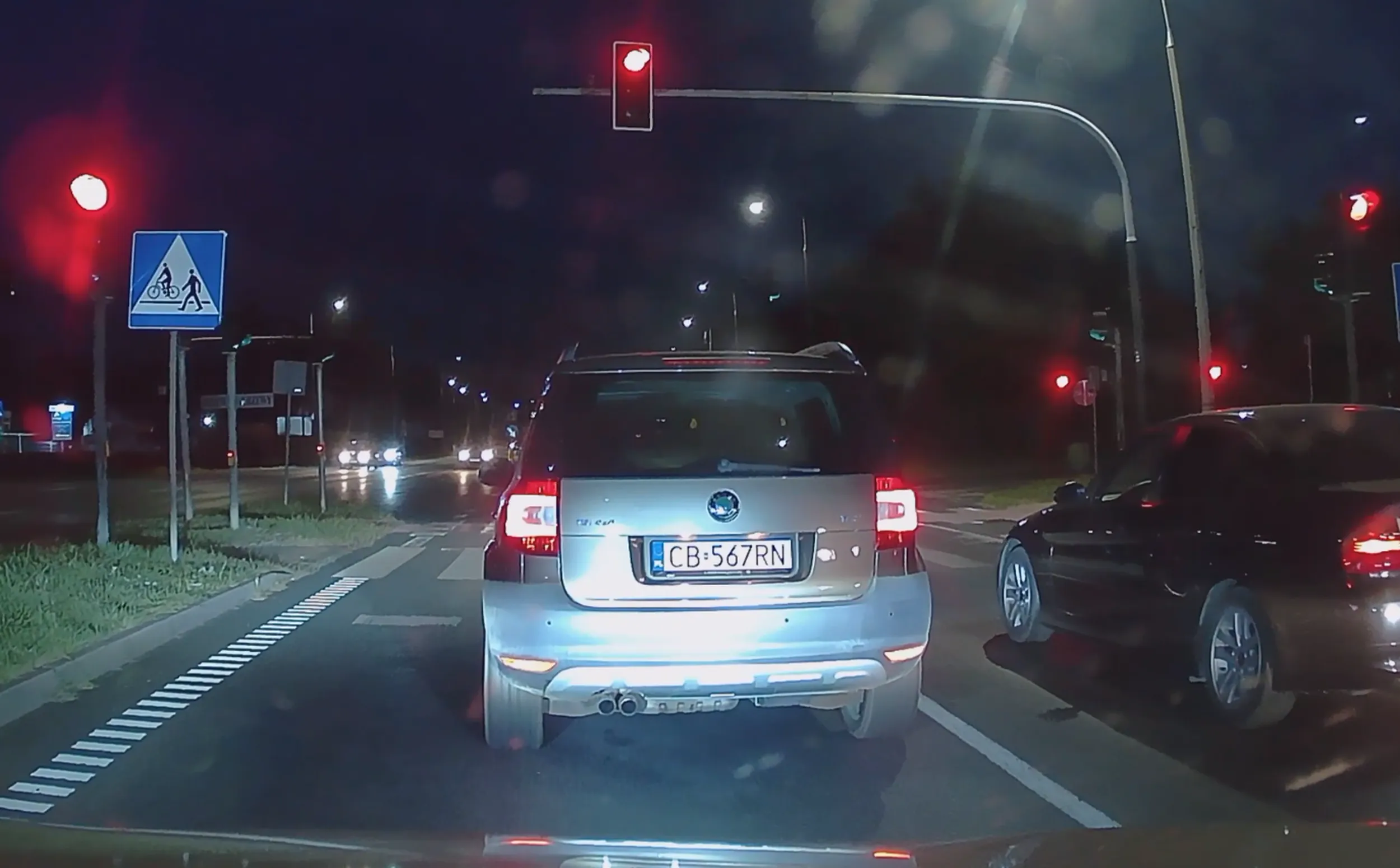 Prawie doprowadza do kolizji.