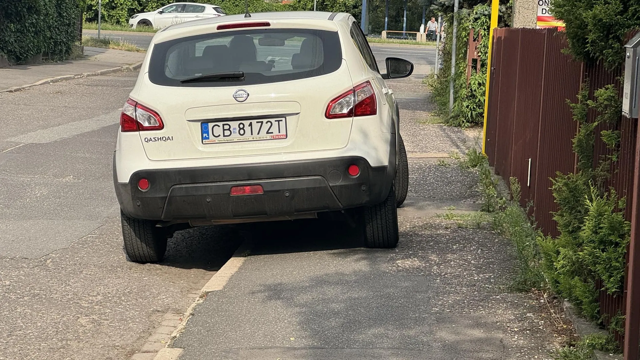 Nie ma 1,5 metra dla pieszych, niezastosowanie się do znaku P-18