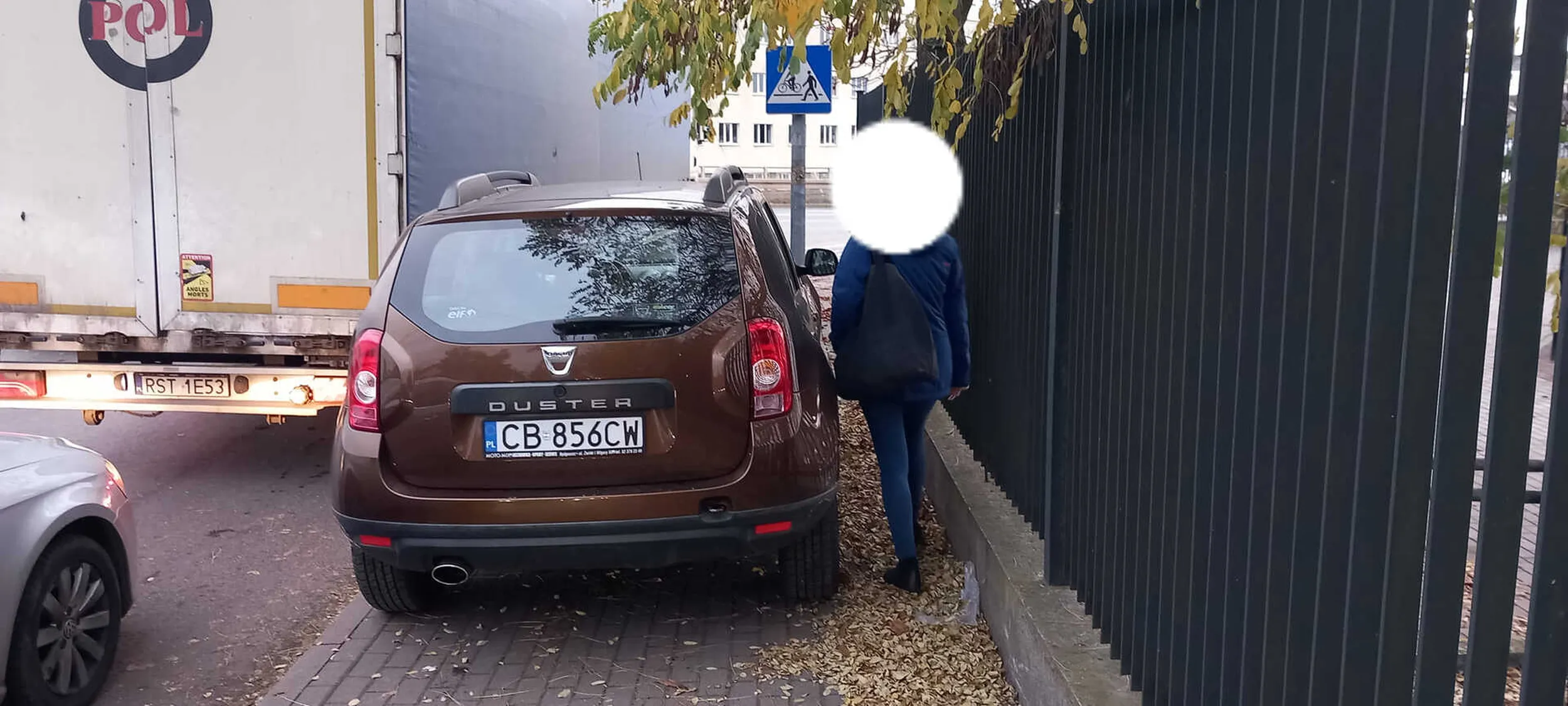 Dacia Duster, piekne parkowanie.