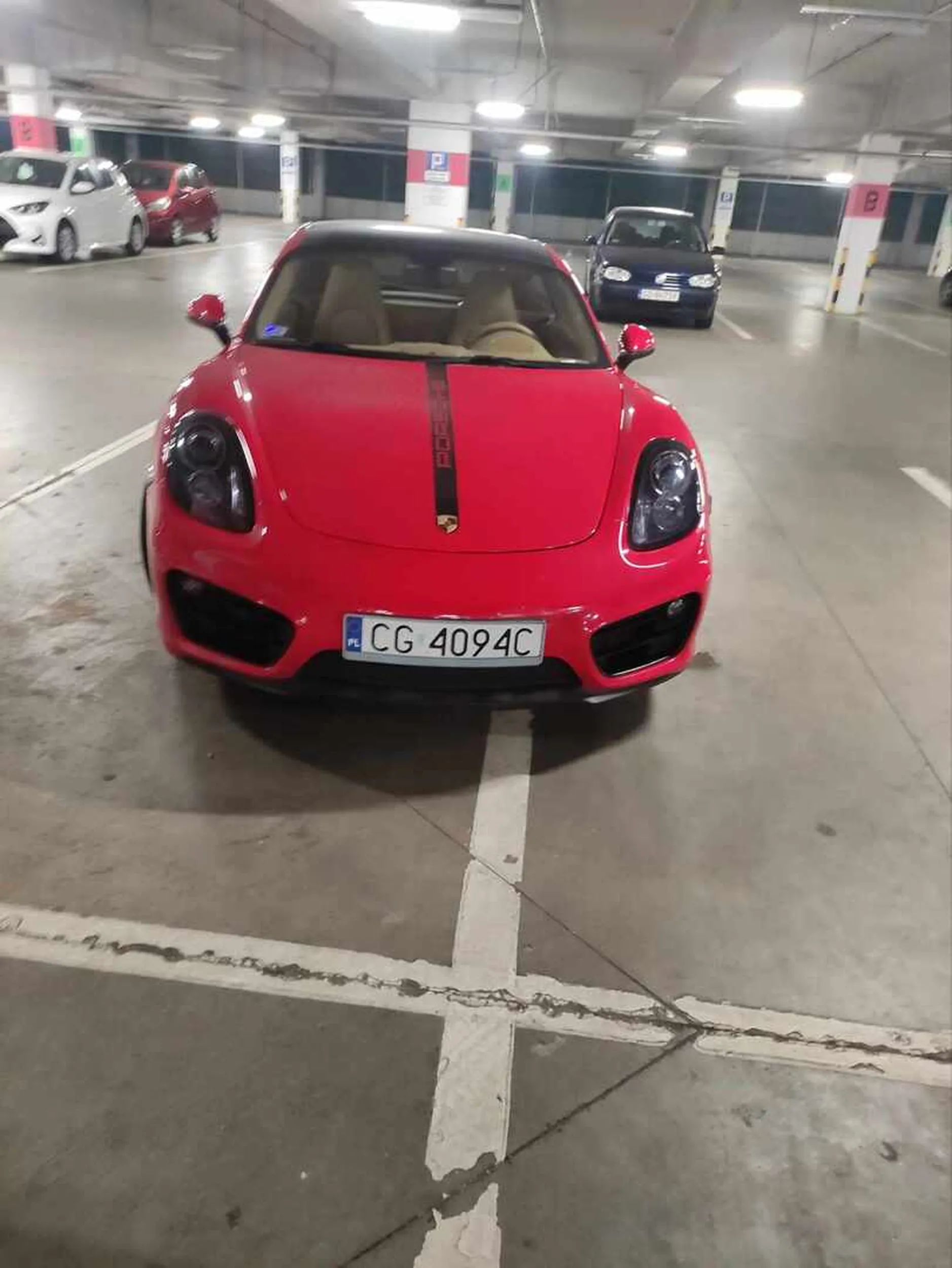 Wybitne auto=wybitne umiejętności parkowania. To chyba zawsze idzie ze sobą w parze