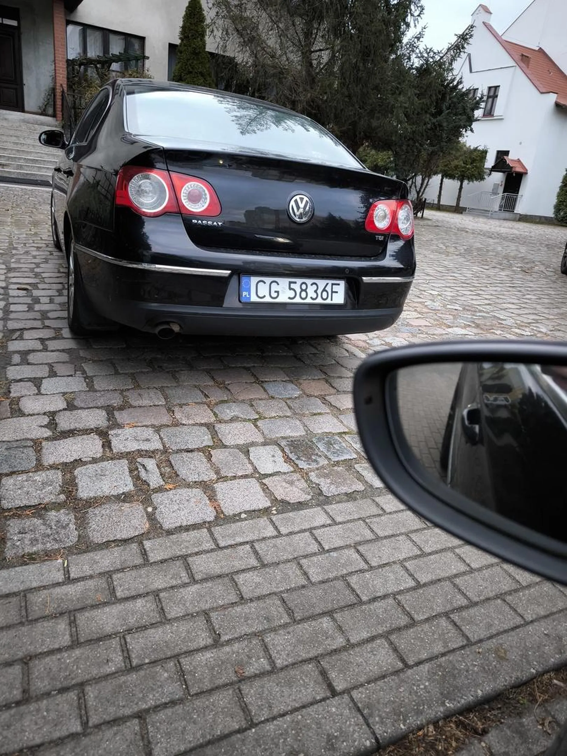 Typowy Janusz wymuszacz bez jaj ! Za kółkiem twardy przychodzi co do czego ucieka!