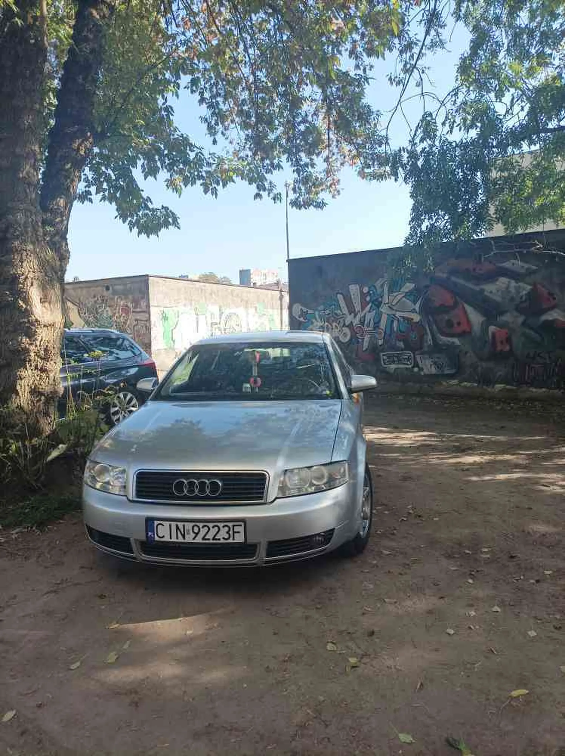 Solidny BDSM tam się odbywał ;)