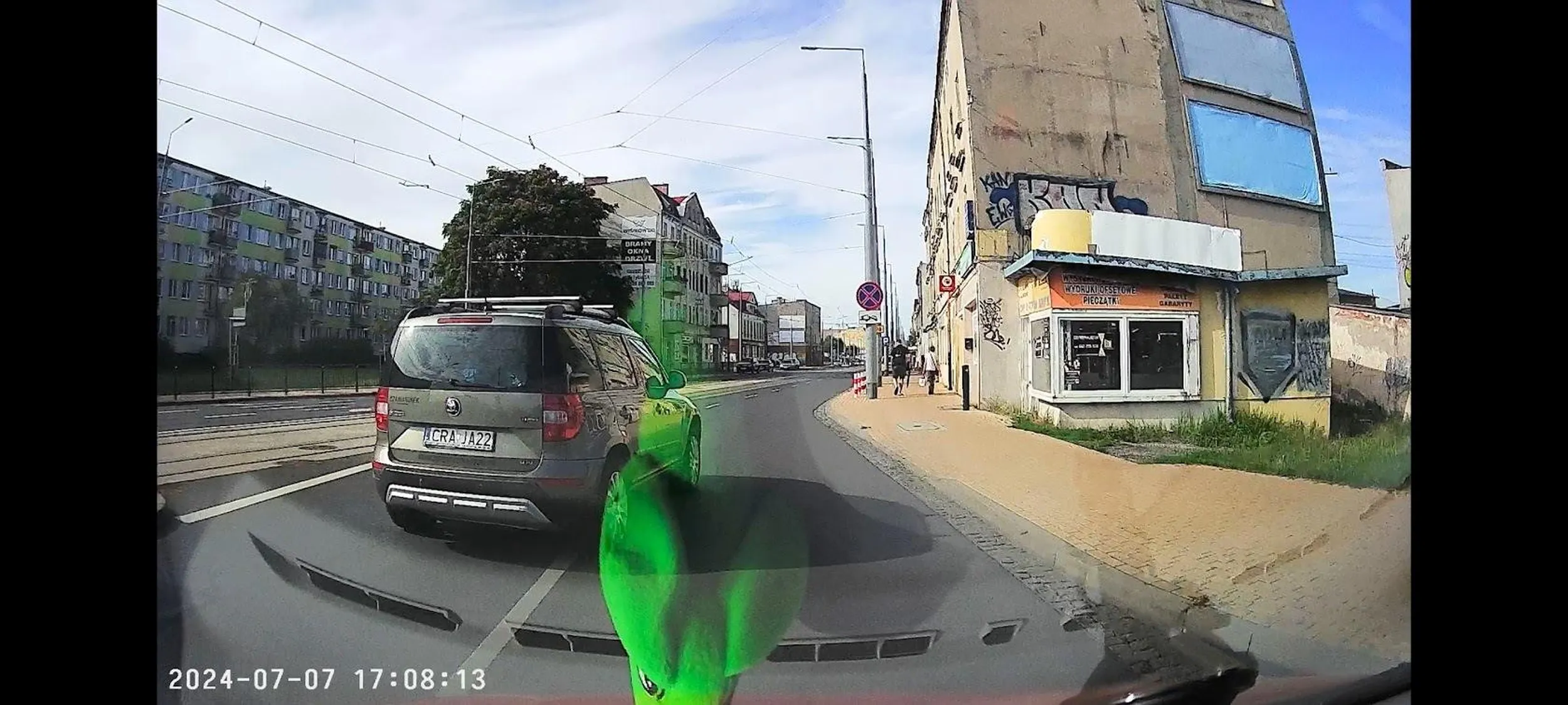 polecam następnym razem bardziej zwracać uwagę na pasy ruchu