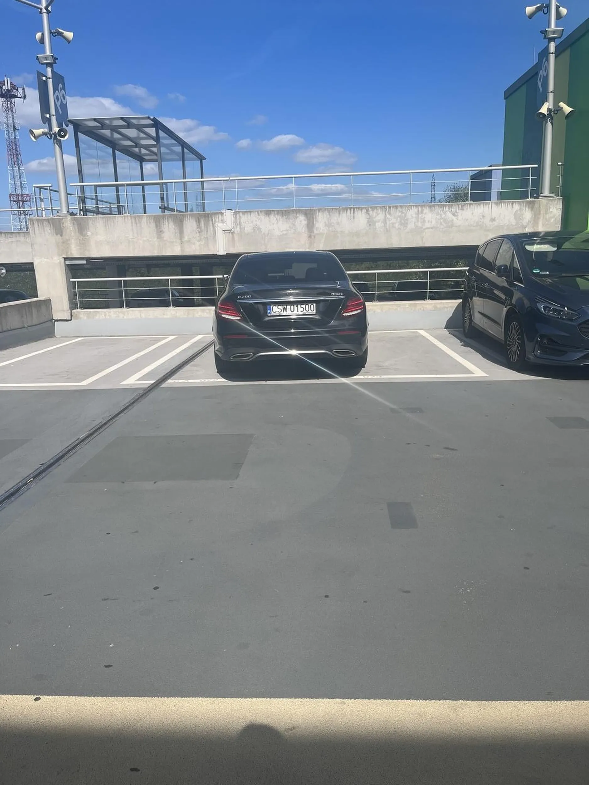 Parkowanie po mistrzowsku. Gratulacje !