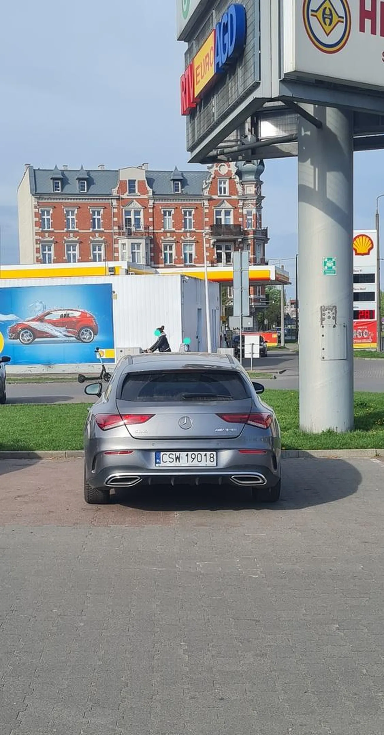 Dziadkowóz to i miejsc dwóch potrzebuje...