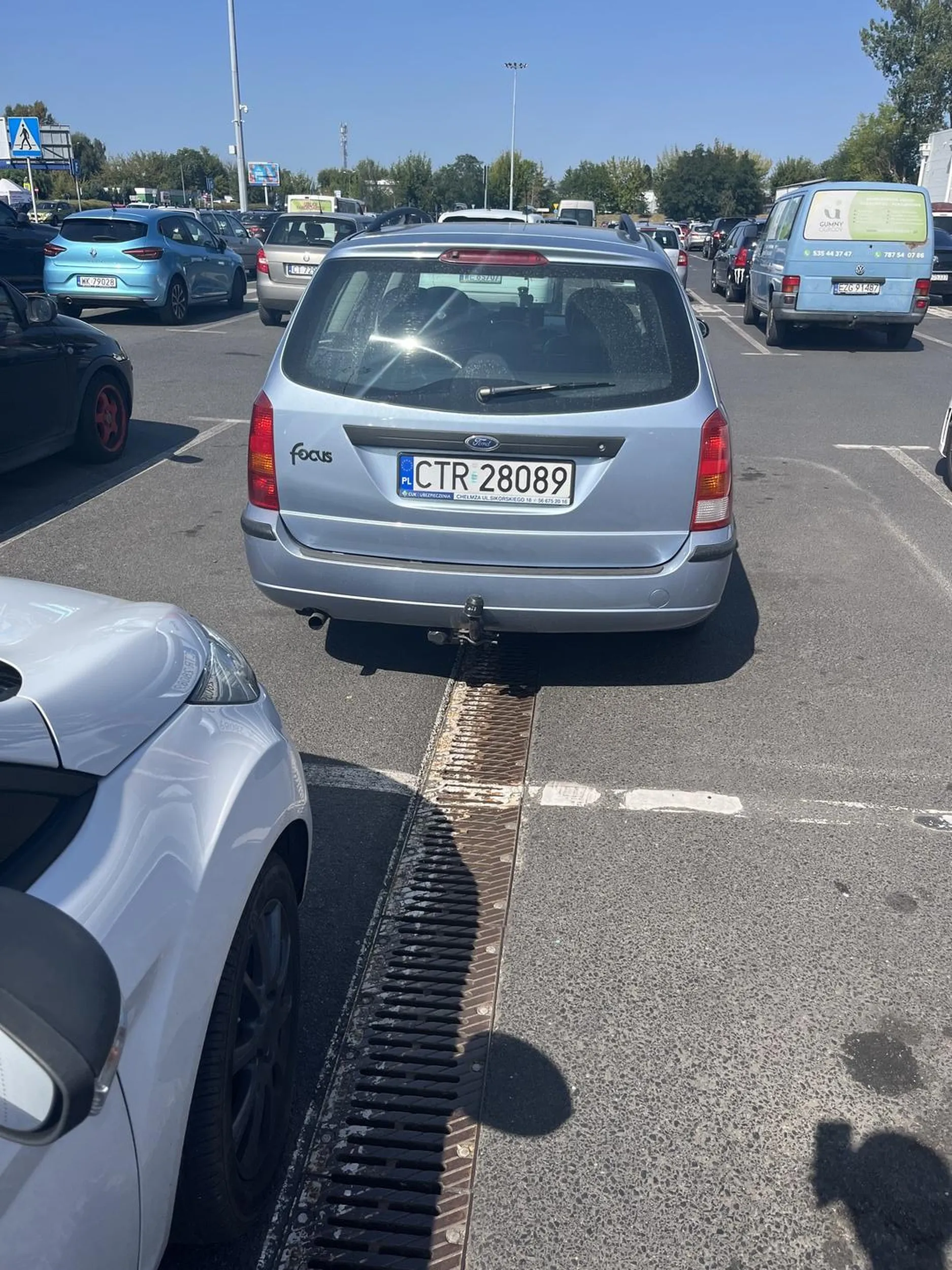 Na zdjęciu wszystko widać, chłop chyba ślepy XD