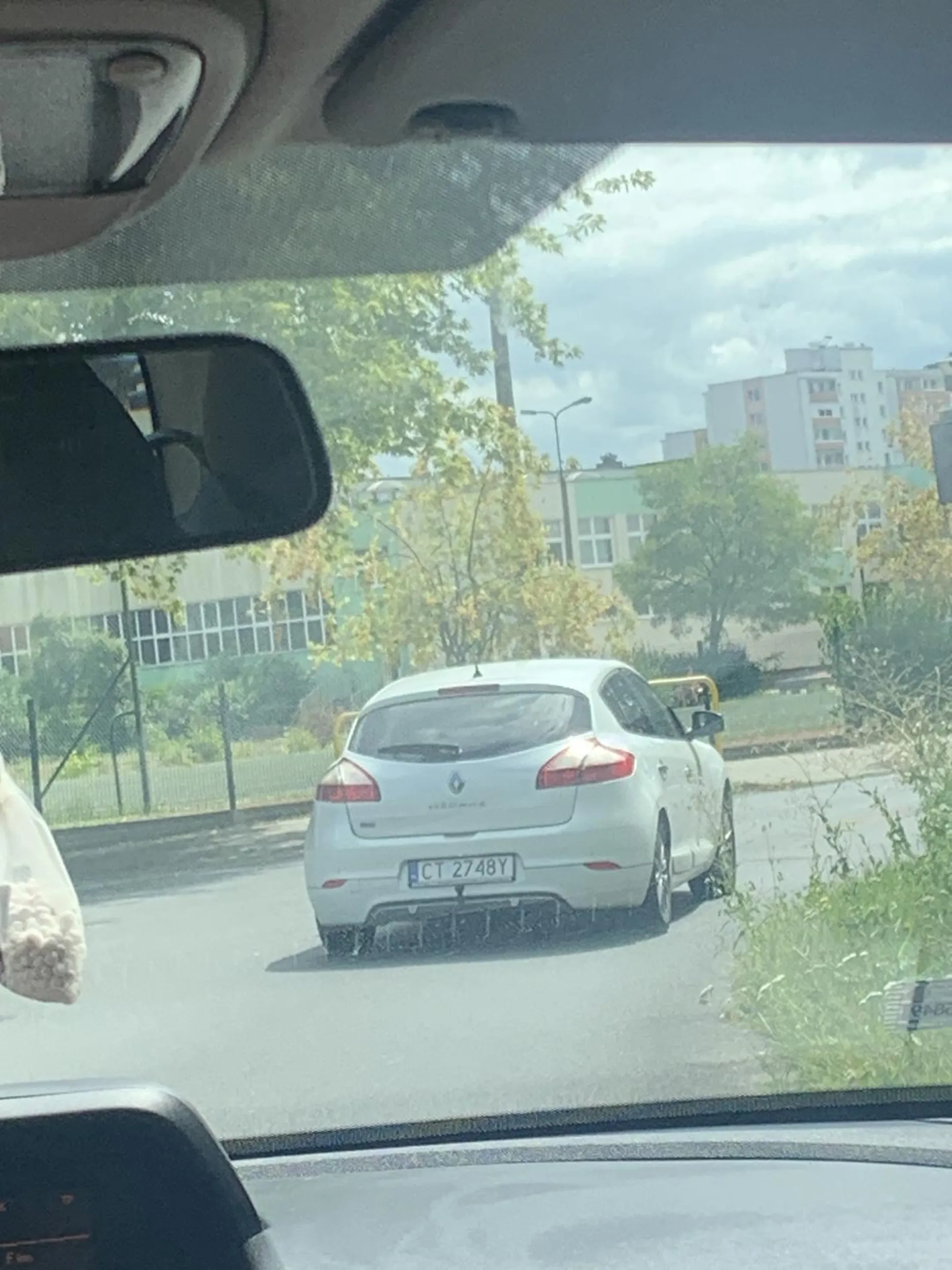 10 km/h i wlecz się za nim