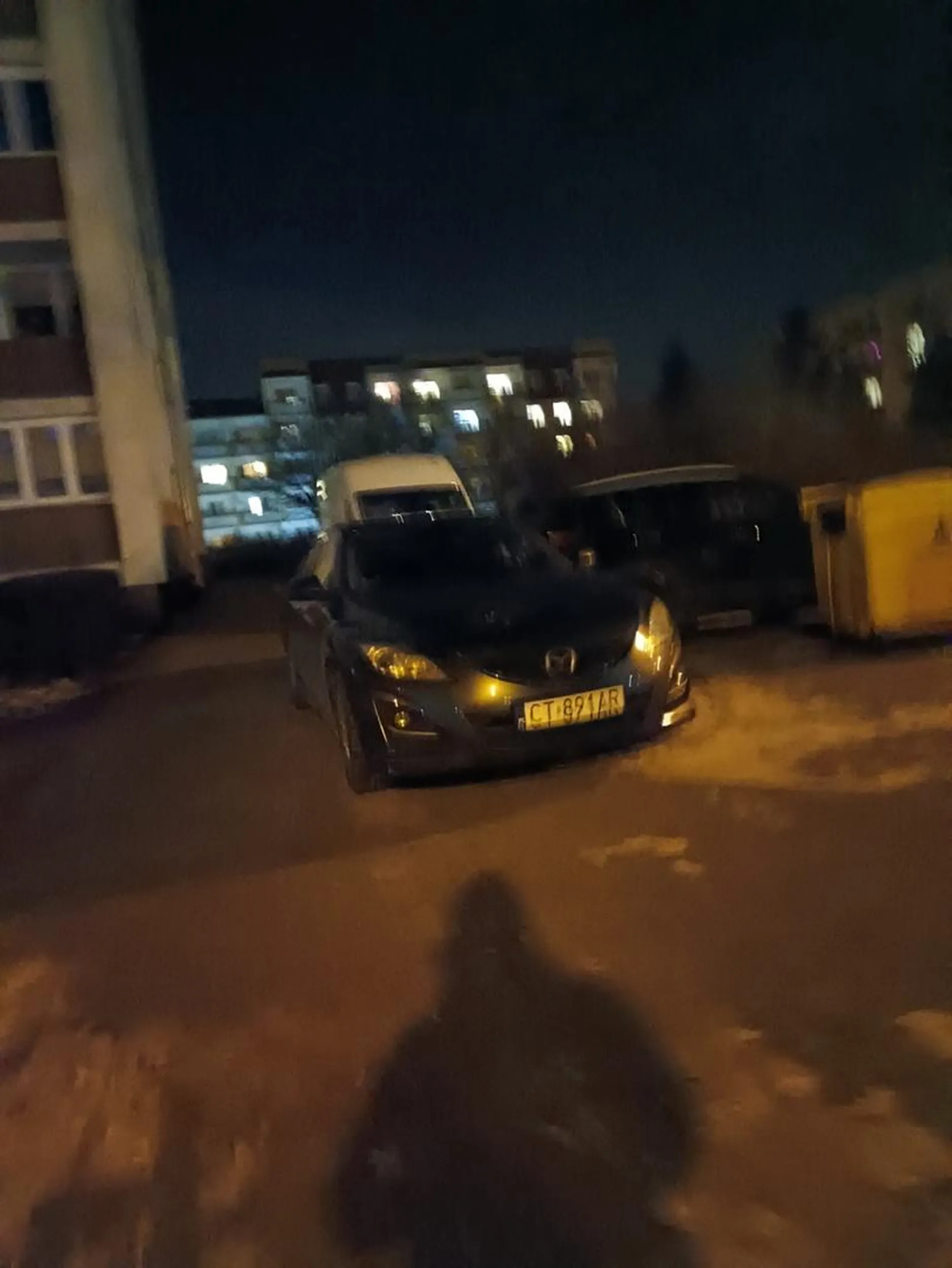 Parking z opcją chodnika,czy chodnik z opcją parkingu?
