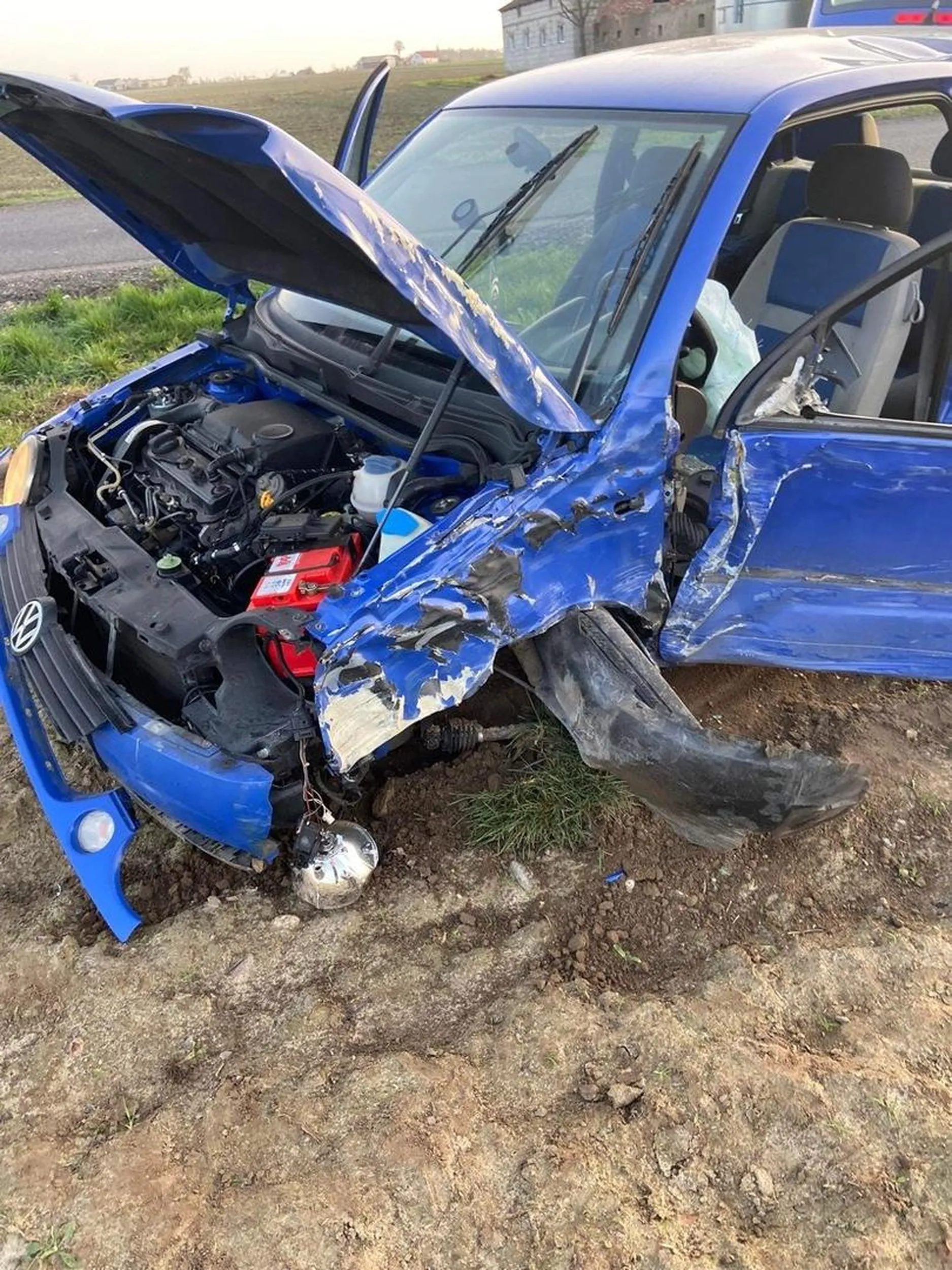 Nie polecam zaparkował na moim polu bez zgody