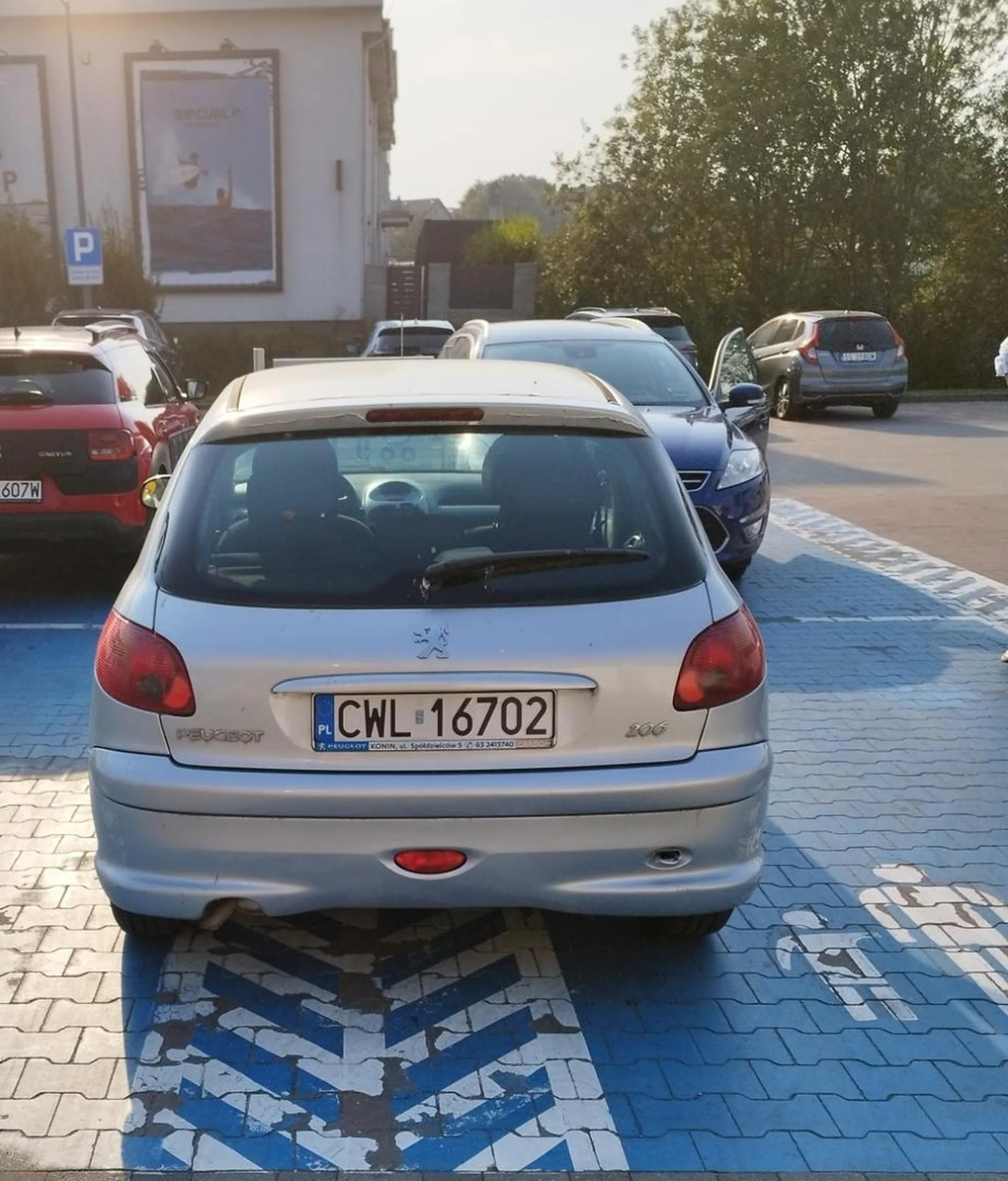 Zajmowanie 2 miejsca  dla rodzin z dziećmi