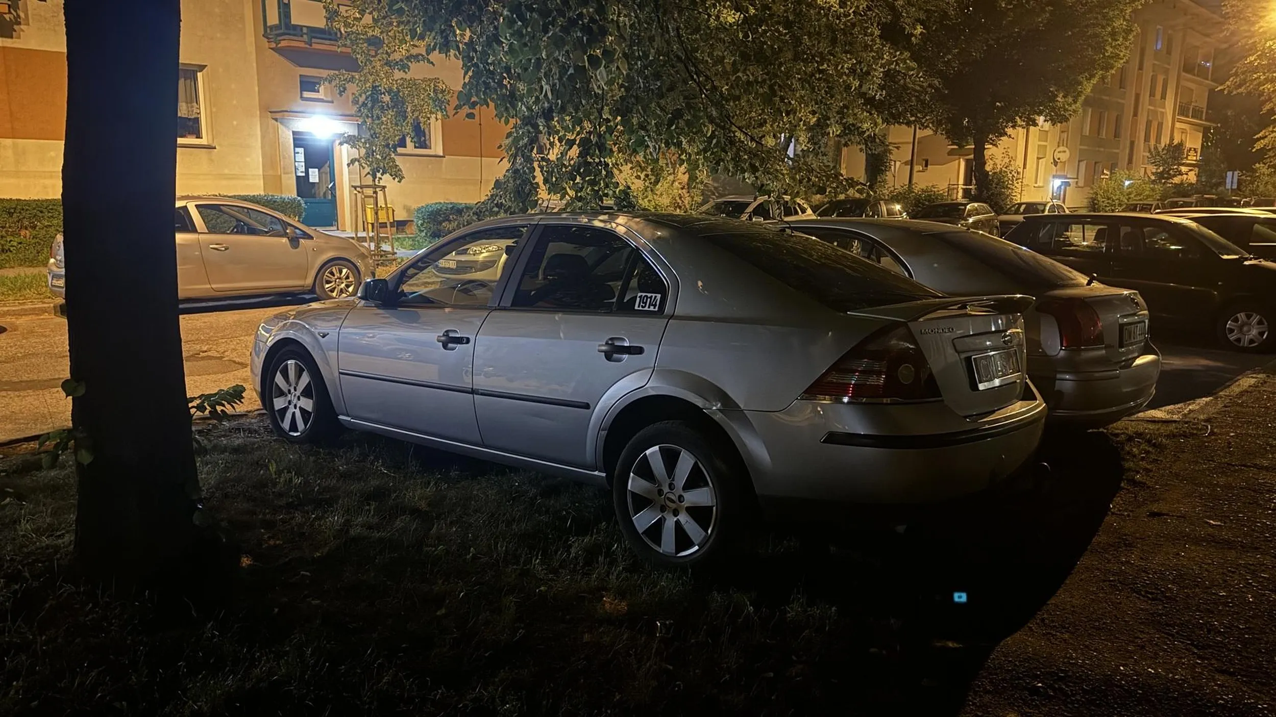 Miejscówka na trawniku